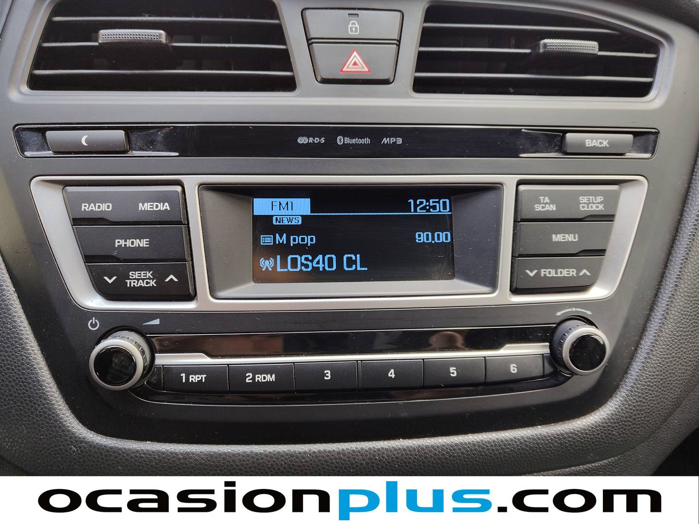 Extras del Hyundai i20 Hyundai i20 1.2 MPI Essence (84 CV)