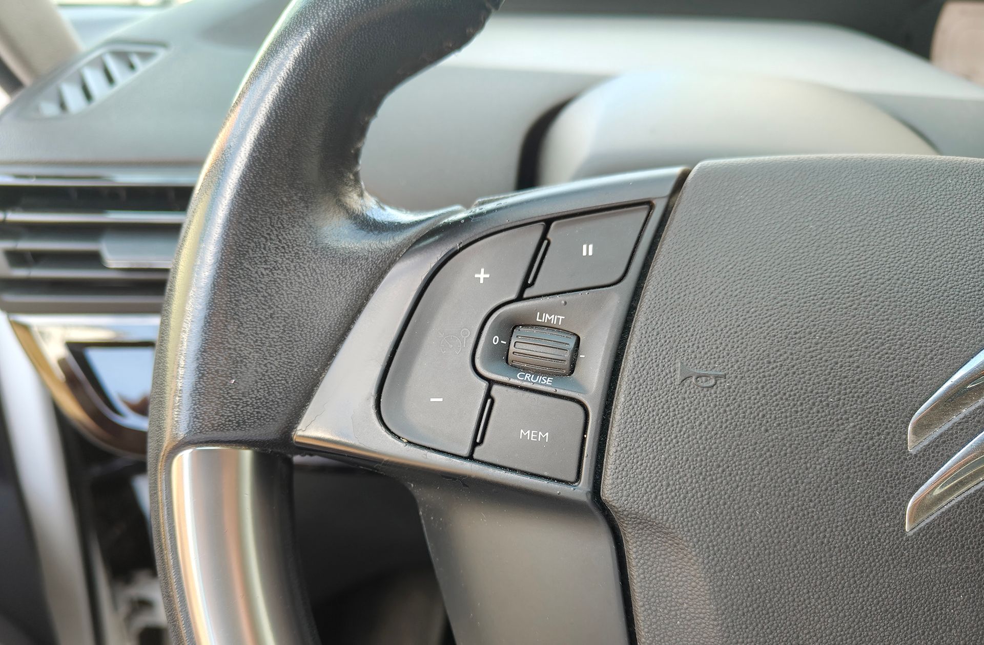 Citroën C4 Picasso PureTech 130 Live Edition - foto 21