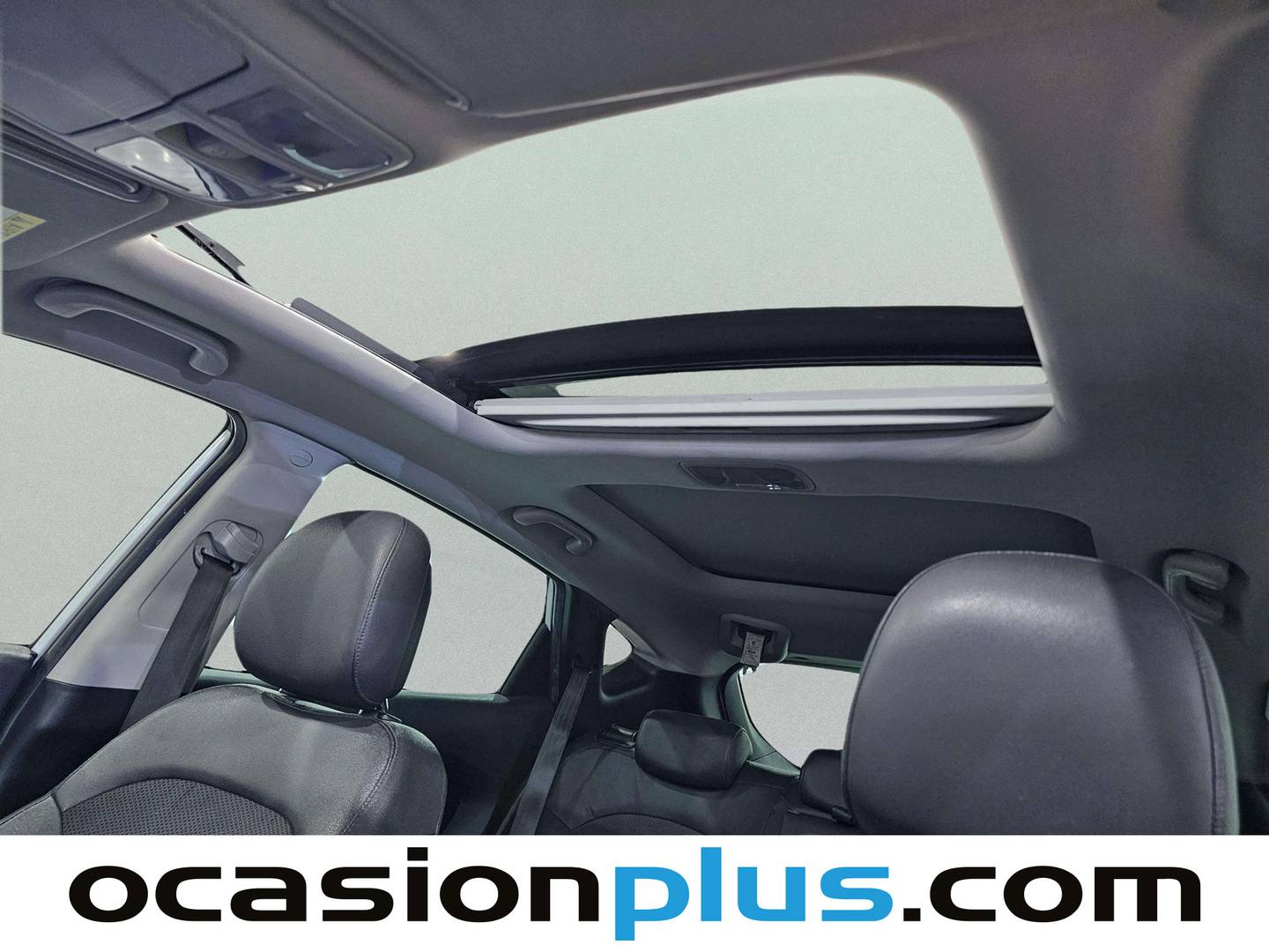 Extras y acabados del Hyundai ix35 Hyundai ix35 1.7CRDI Tecno Sky 4x2 (115 CV)