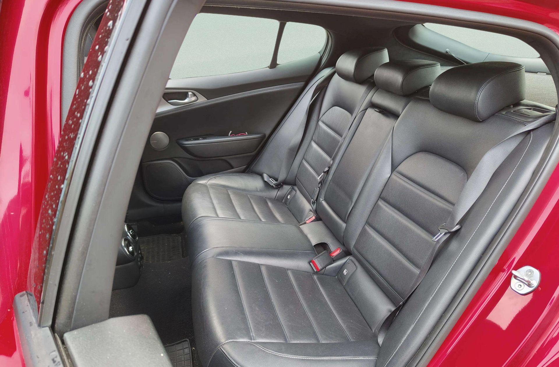 Kia Stinger 2.0 T-GDi GT Line 4x2 - foto 18