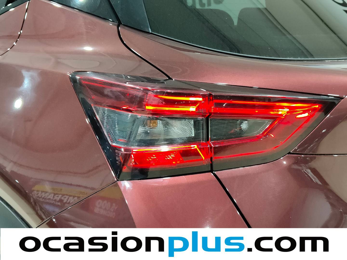 Foto Nissan JUKE Nissan Juke DIG-T N-Connecta 4x2 DCT (114 CV)