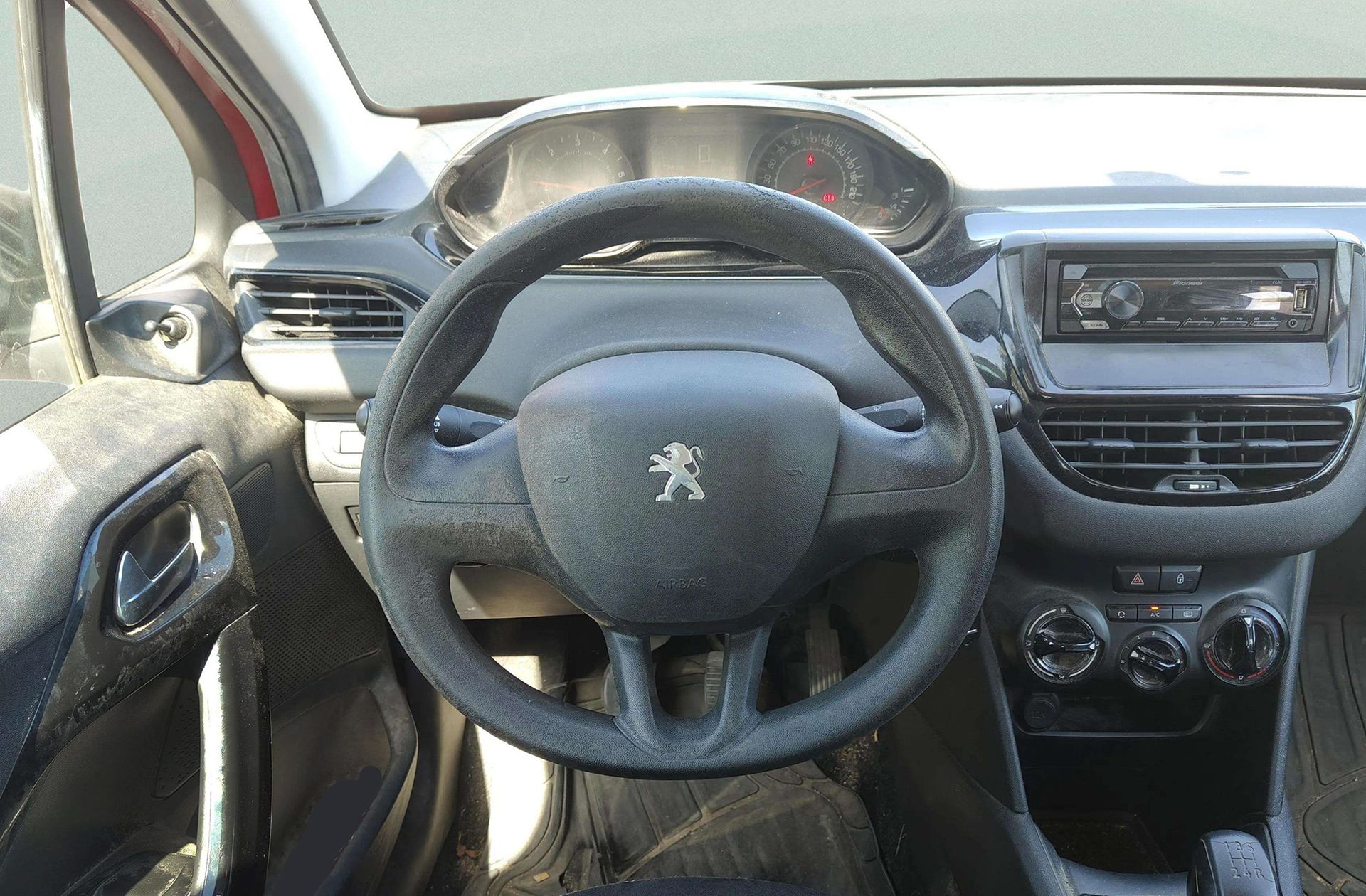 Peugeot 208 1.4 HDi Access - foto 17