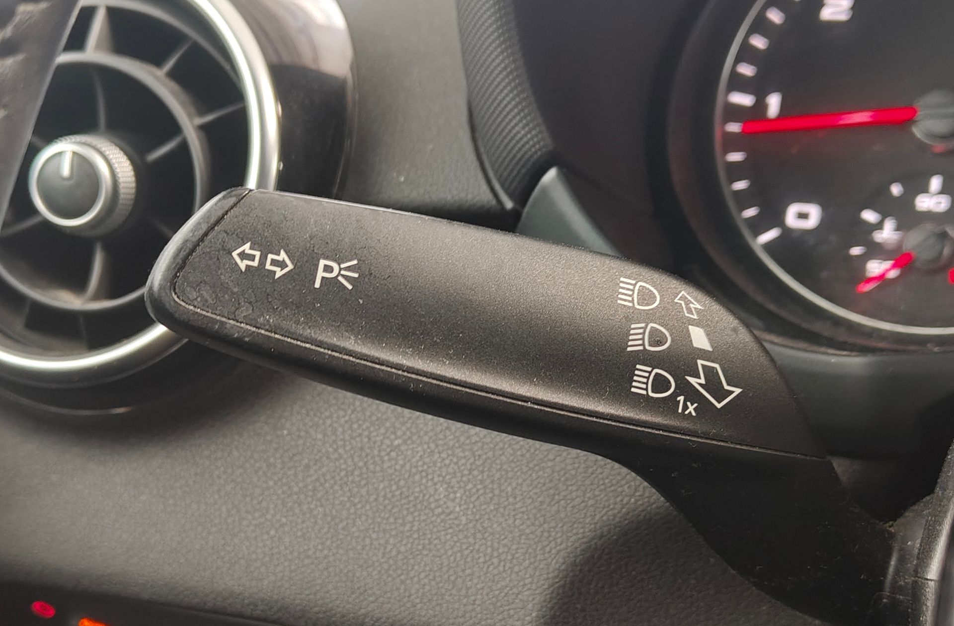Audi A1 Sportback Ambition 1.6 TDI S tronic Pack S-Line - foto 21