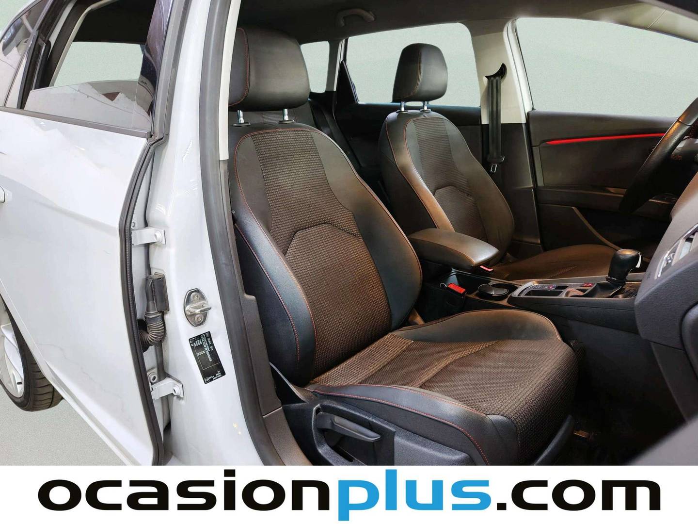 Foto Seat León SEAT León ST ST 2.0 TDI S&S FR DSG (150 CV)