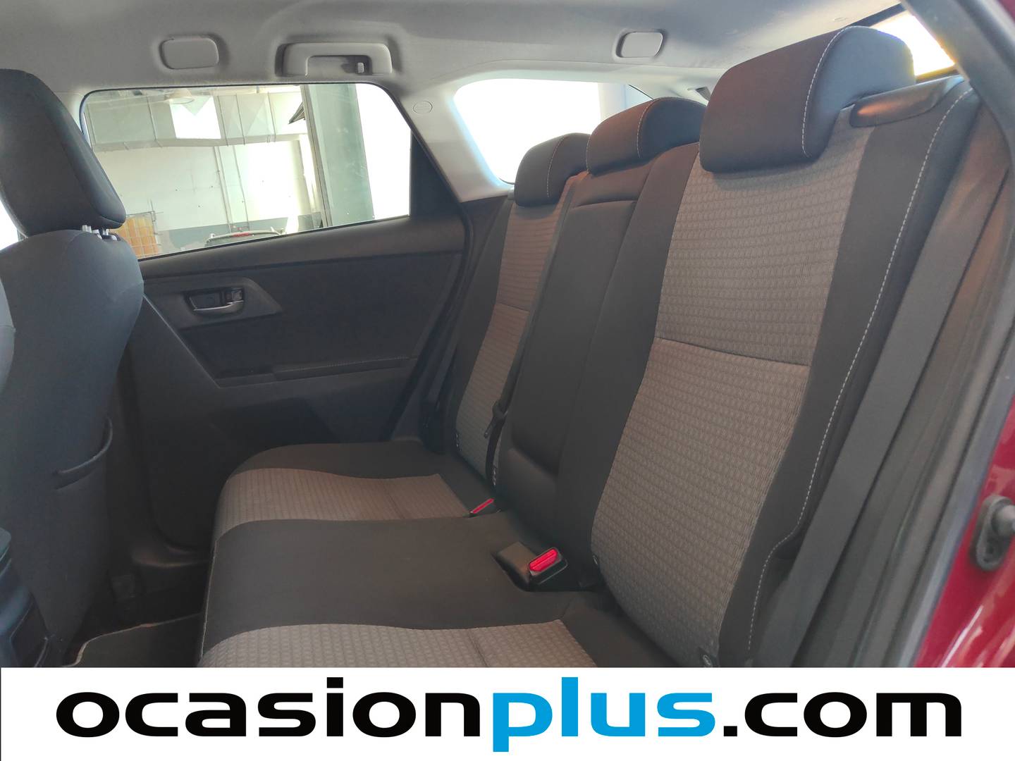 Foto asientos traseros Toyota Auris Toyota Auris 140H Hybrid Touring Sports Feel! Edition (136 CV)