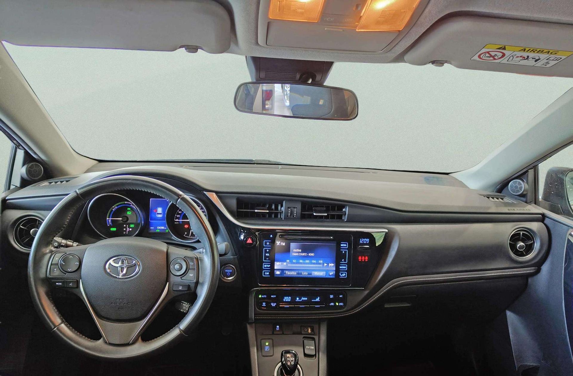 Toyota Auris 140H Touring Sports Active - foto 6