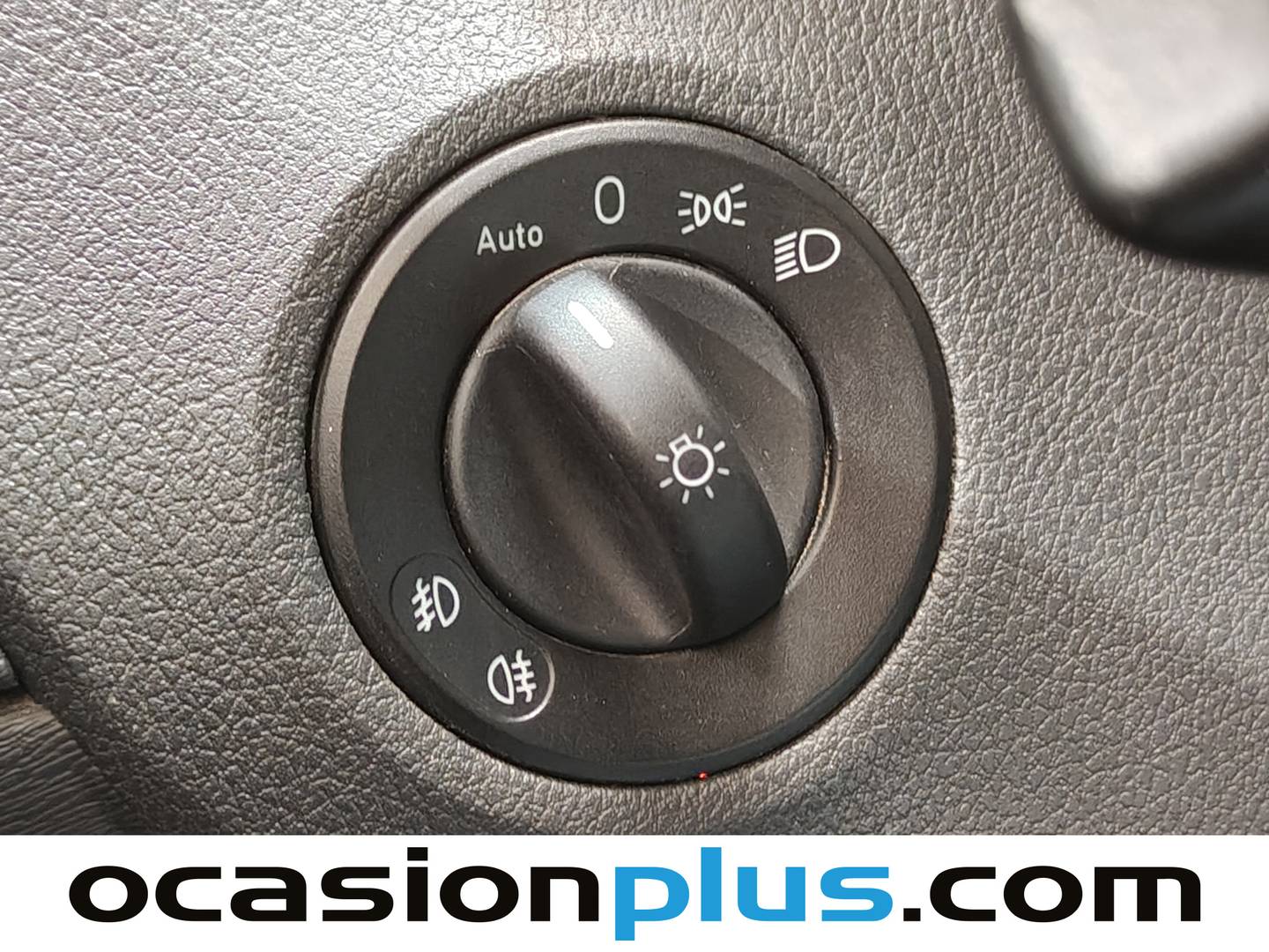 Equipamiento del Mercedes Citan Mercedes-Benz Citan 109 CDI Tourer Plus Largo (90 CV)