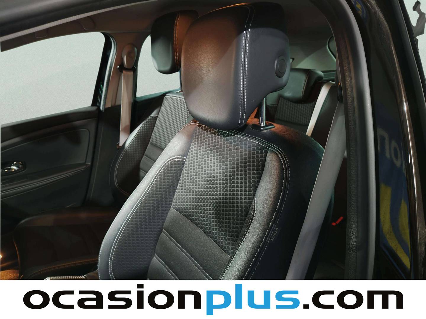Equipamiento del Renault Mégane Renault Megane Bose TCe (130 CV) EDC
