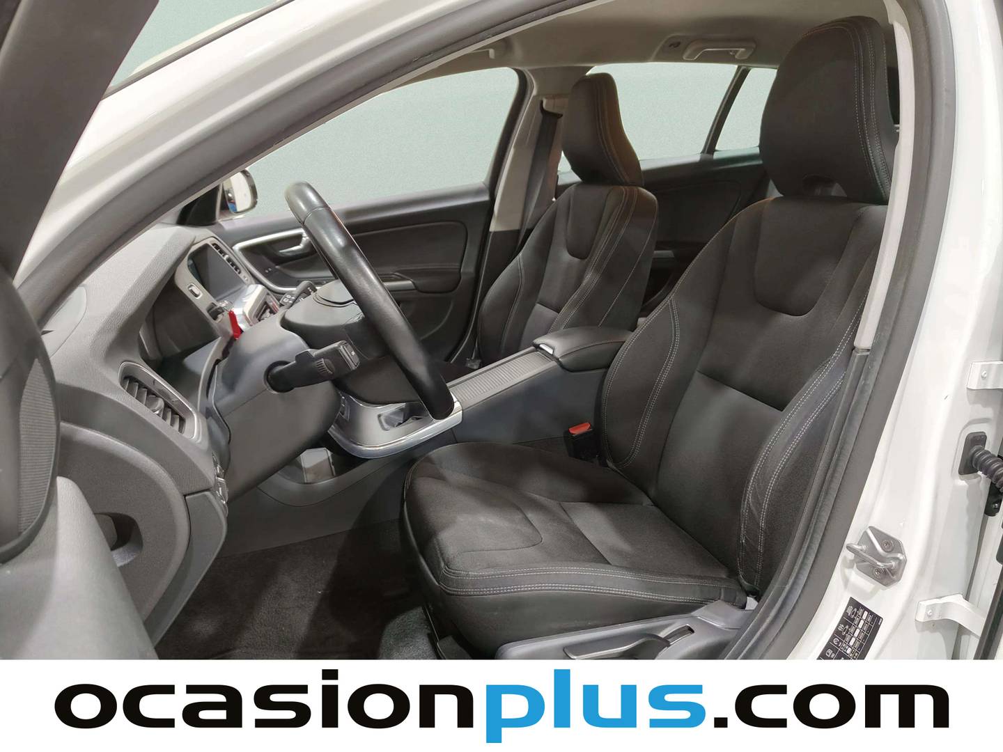 Foto Volvo V60 Cross Country Volvo V60 Cross Country D3 Kinetic  (150 CV)