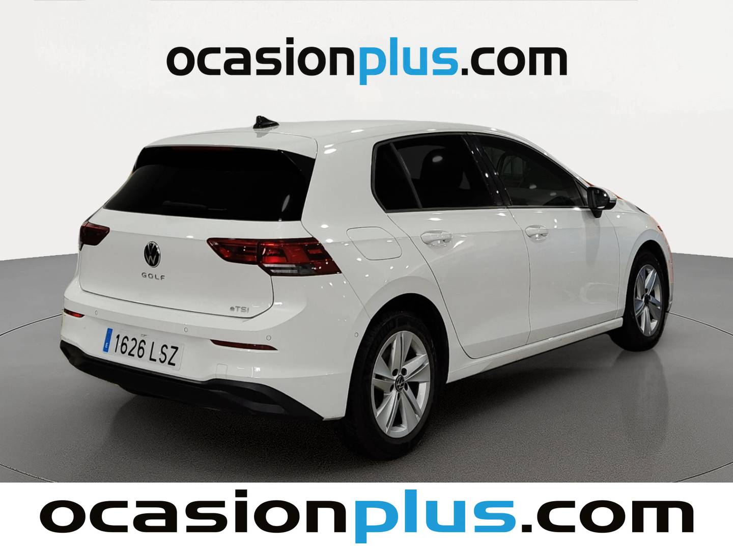 Foto trasera Volkswagen Golf Volkswagen Golf Life 1.5 eTSI (150 CV) DSG derecha