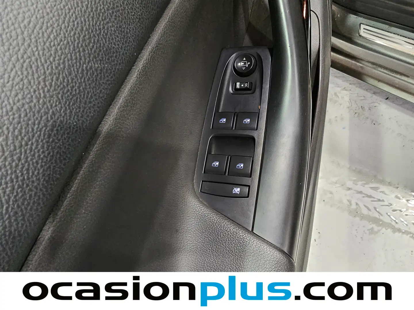 Foto Opel Astra Opel Astra 1.5D DVH Design & Tech (122 CV)