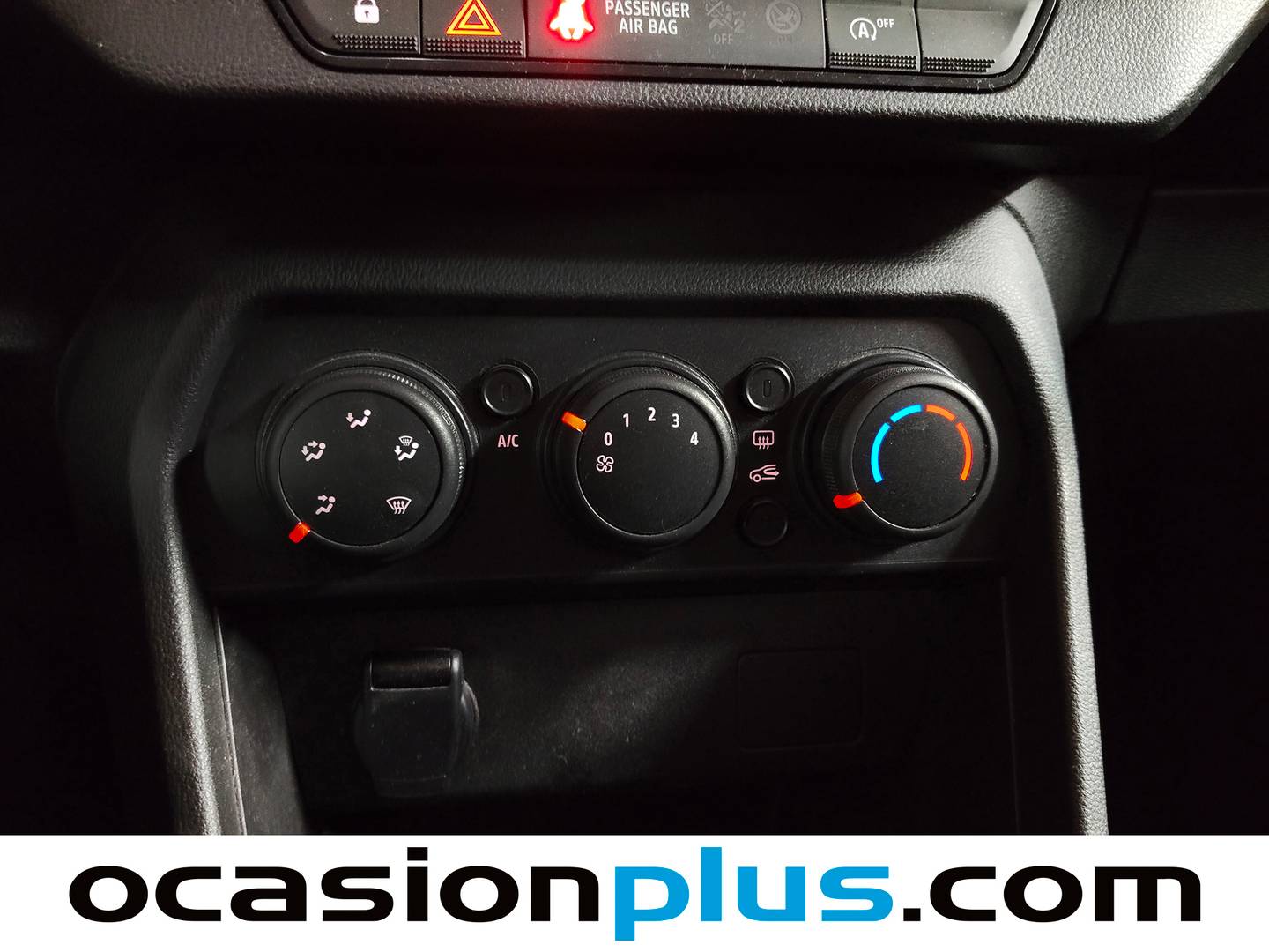 Equipamiento del Dacia Sandero Dacia Sandero Essential SCe (67 CV)