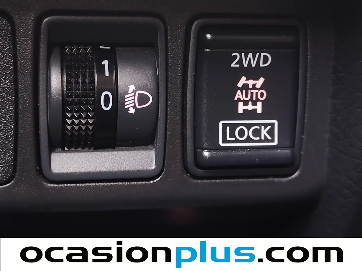 Foto Nissan QASHQAI Nissan Qashqai dCi 130 Visia 4x4-i (130 CV)