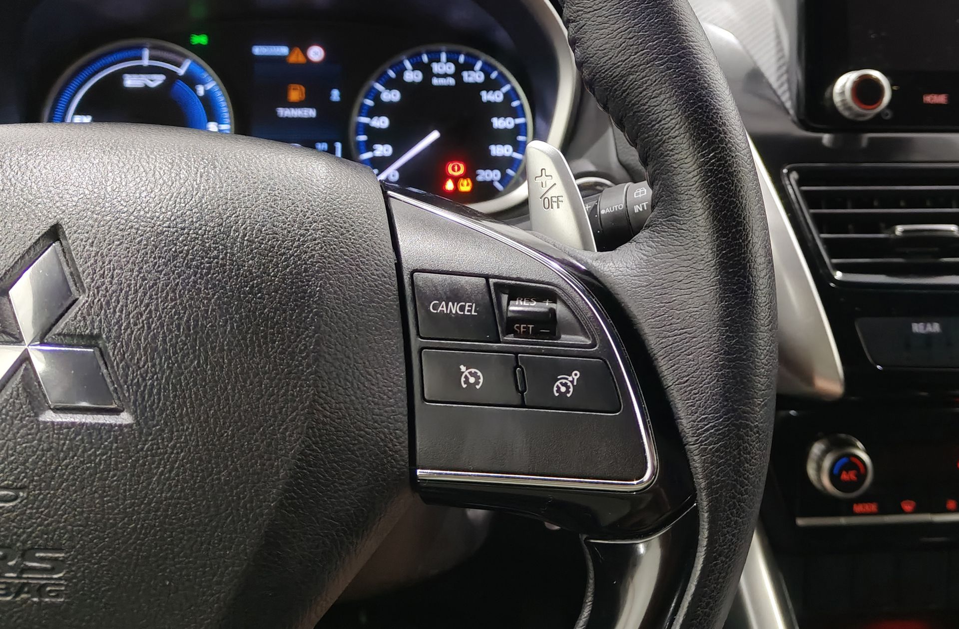 Mitsubishi Eclipse Cross 2.4 PHEV Kaiteki 4WD - foto 28