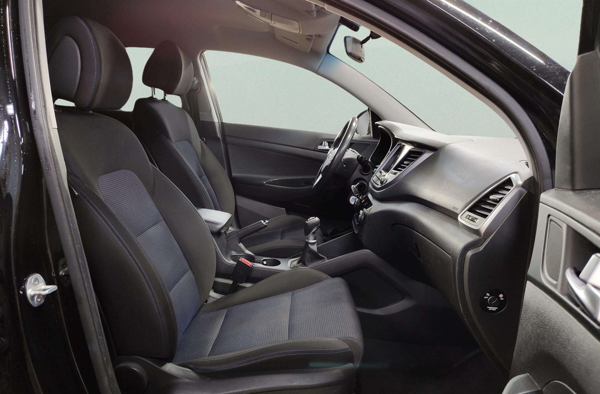 Hyundai Tucson 1.7 CRDi BlueDrive 25 Aniversario 4x2 - foto 18