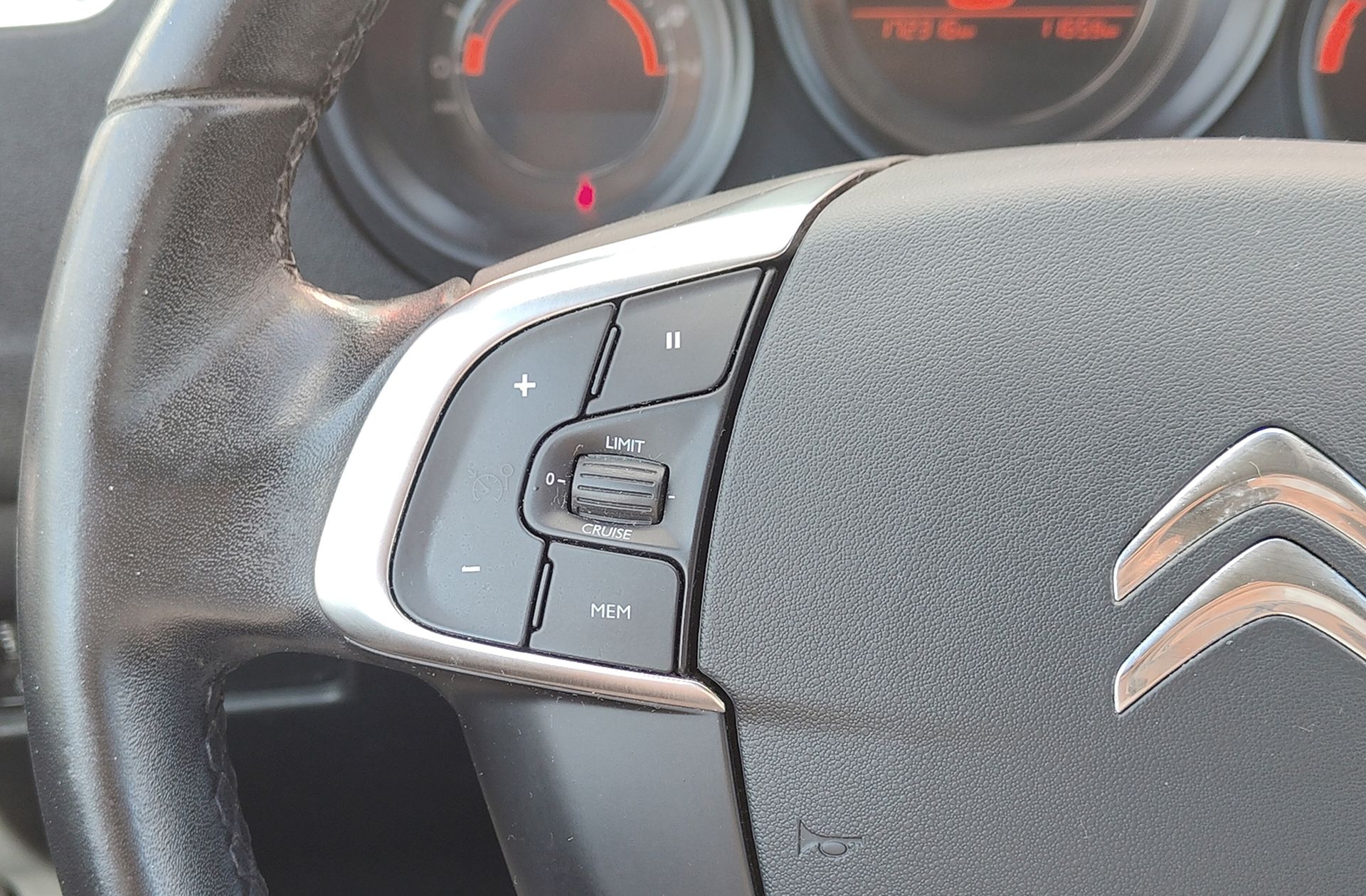 Citroën C4 1.6 HDi Tonic - foto 22