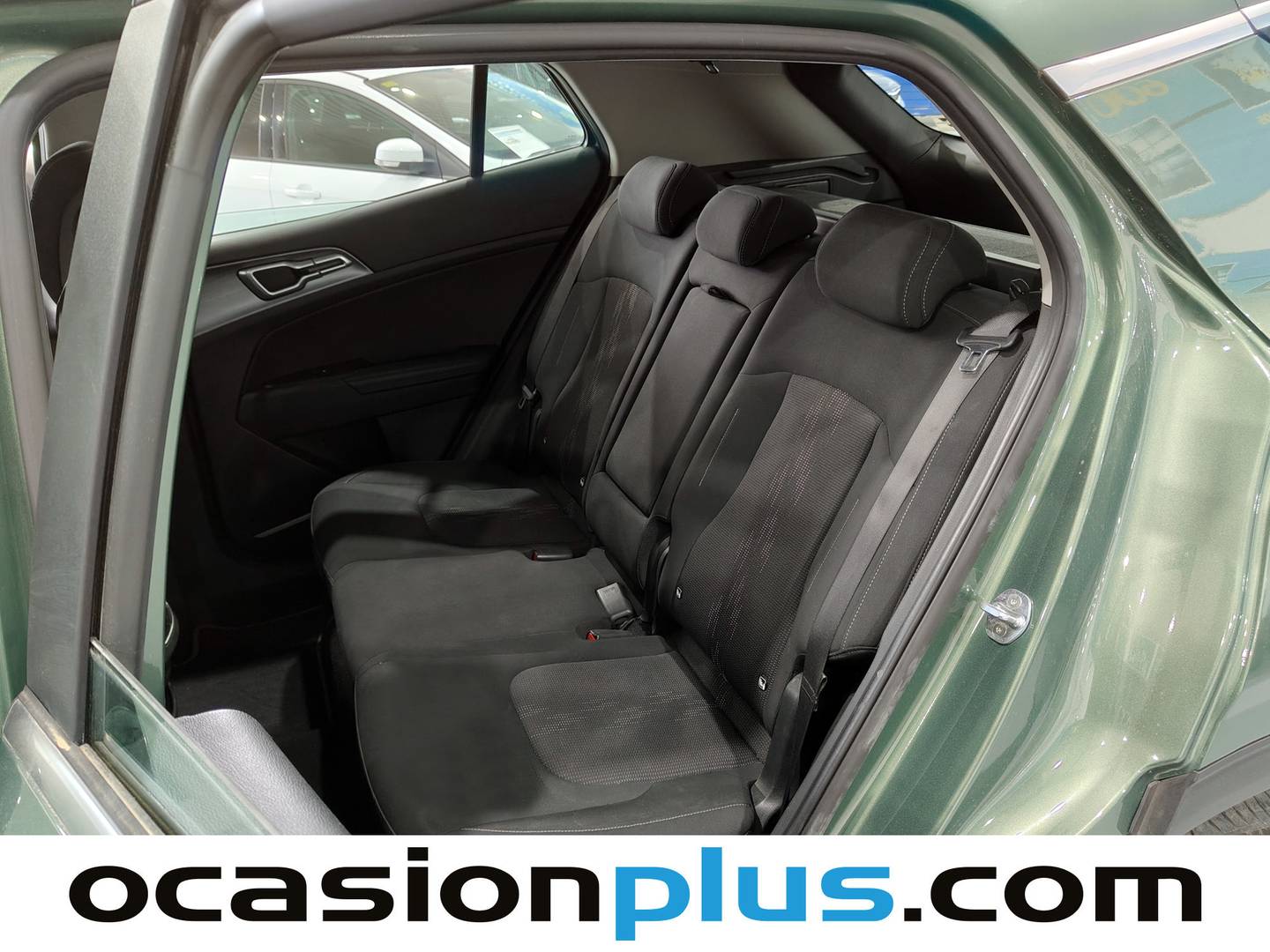 Foto asientos traseros KIA Sportage KIA Sportage 1.6 T-GDi MHEV Drive 4x2 (150 CV)