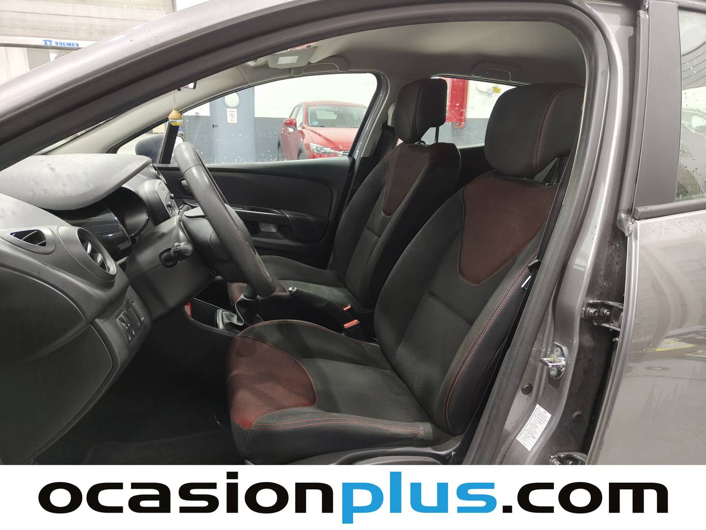 Foto asientos delanteros Renault Clio Renault Clio Business dCi (75 CV)