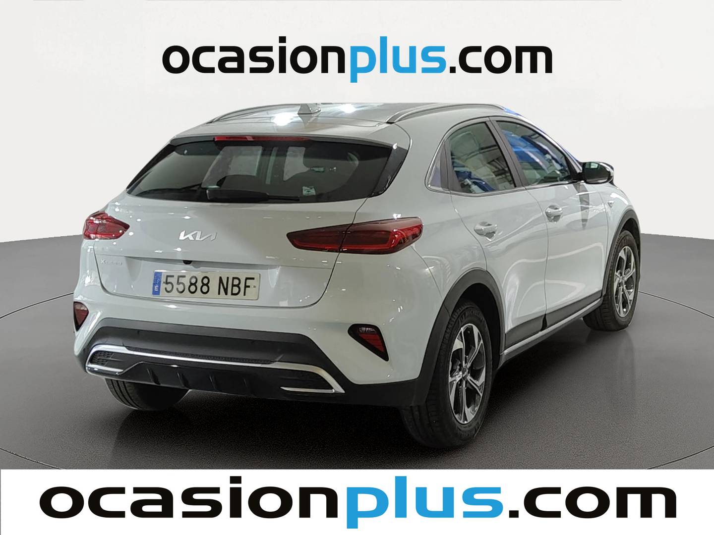 Foto trasera KIA XCeed KIA XCeed 1.0 T-GDi Drive (100 CV) derecha