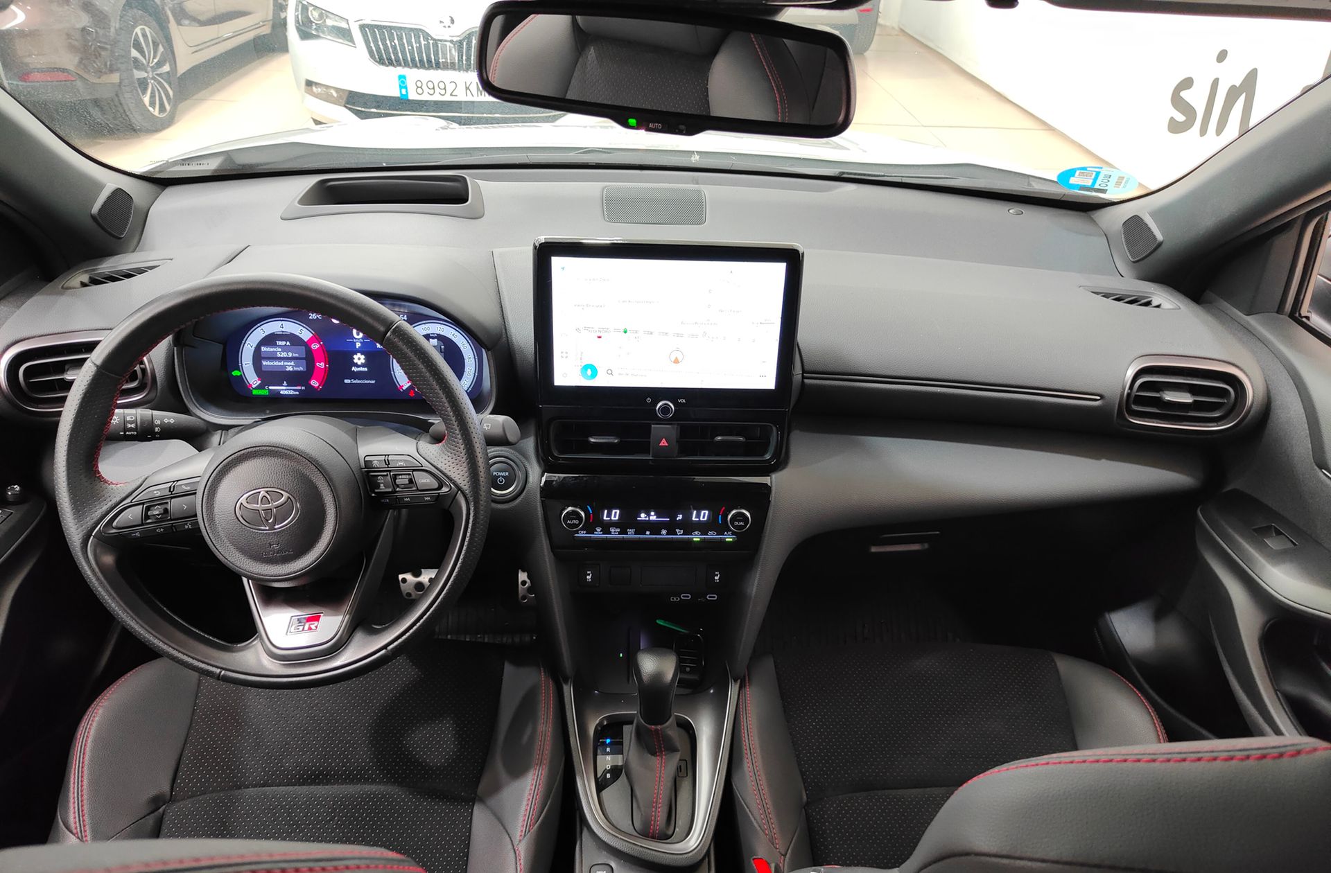 Toyota Yaris Cross 130H GR Sport - foto 6