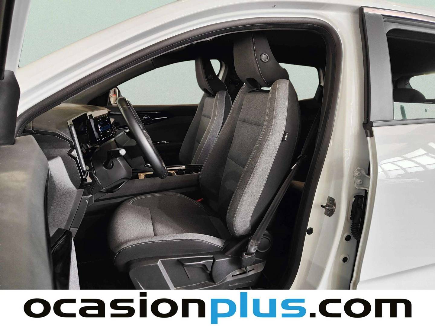 Foto asientos delanteros Renault Austral Renault Austral Equilibre Mild Hybrid (140 CV)