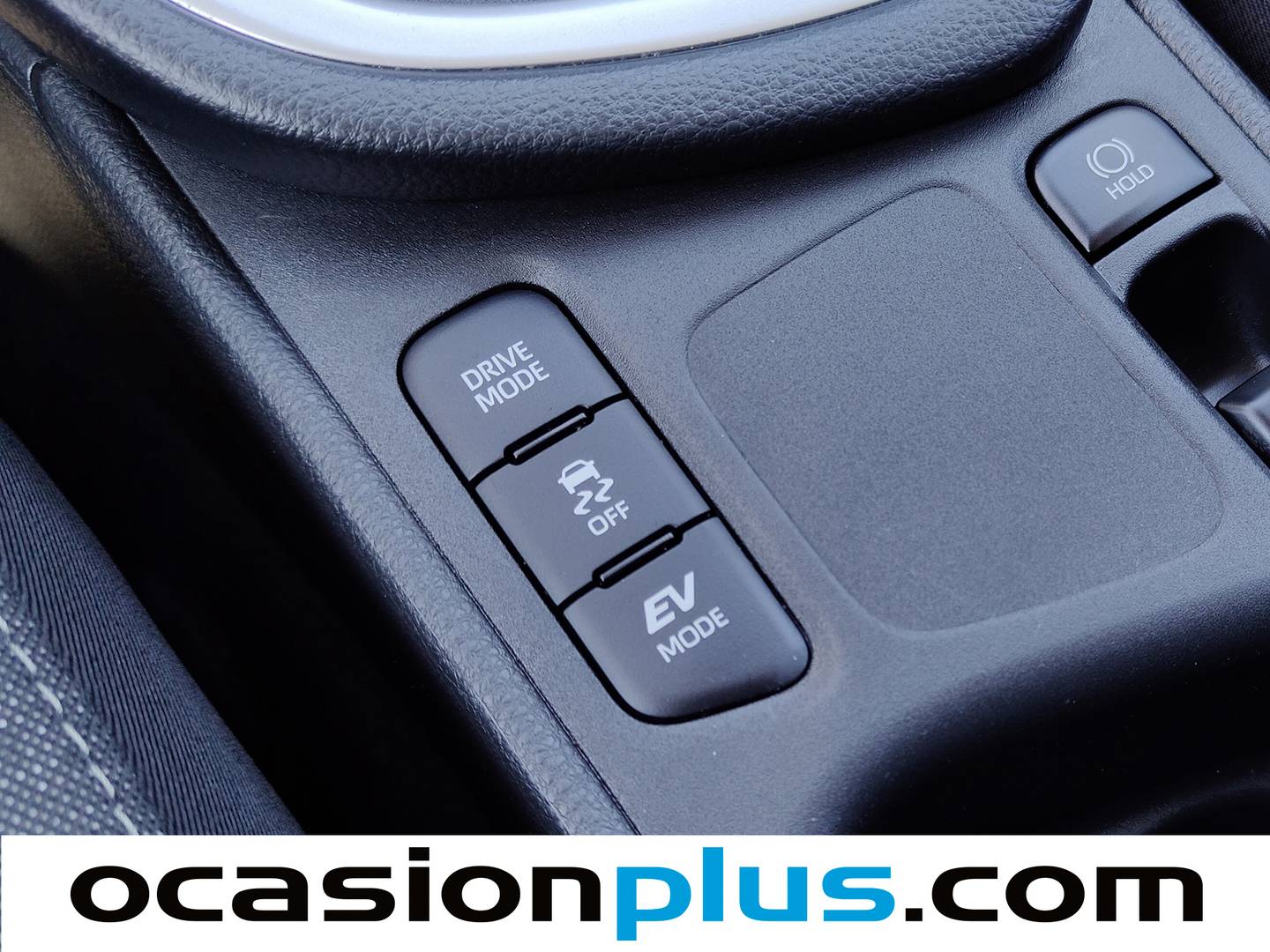 Equipamiento del Toyota Yaris Toyota Yaris 120H Business Plus (116 CV)