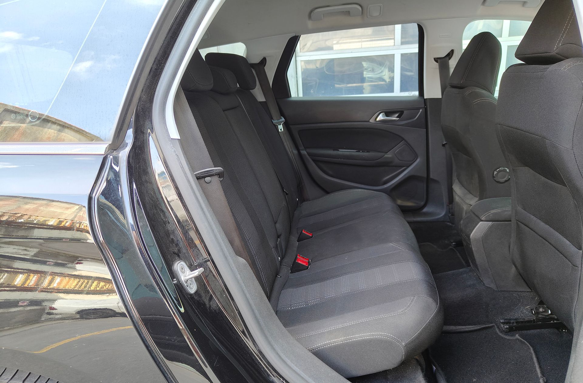 Peugeot 308 SW BlueHDi 120 Allure - foto 19