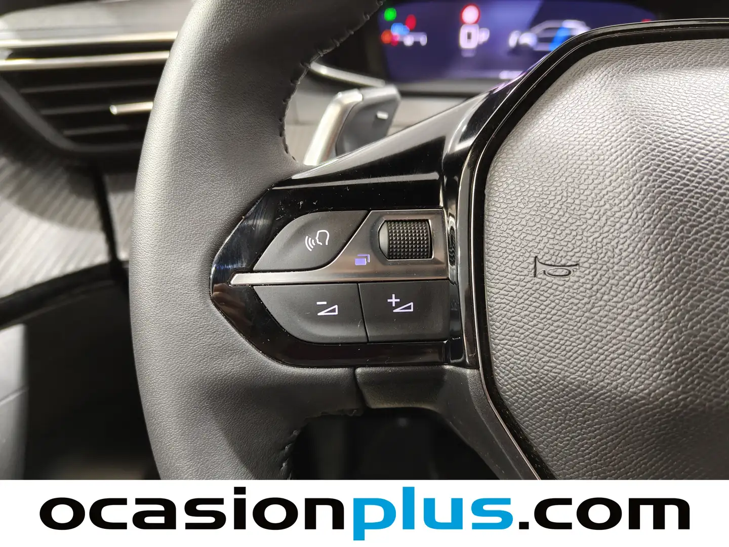 Foto Peugeot 2008 Peugeot 2008 Allure Hybrid eDCS6 (136 CV)