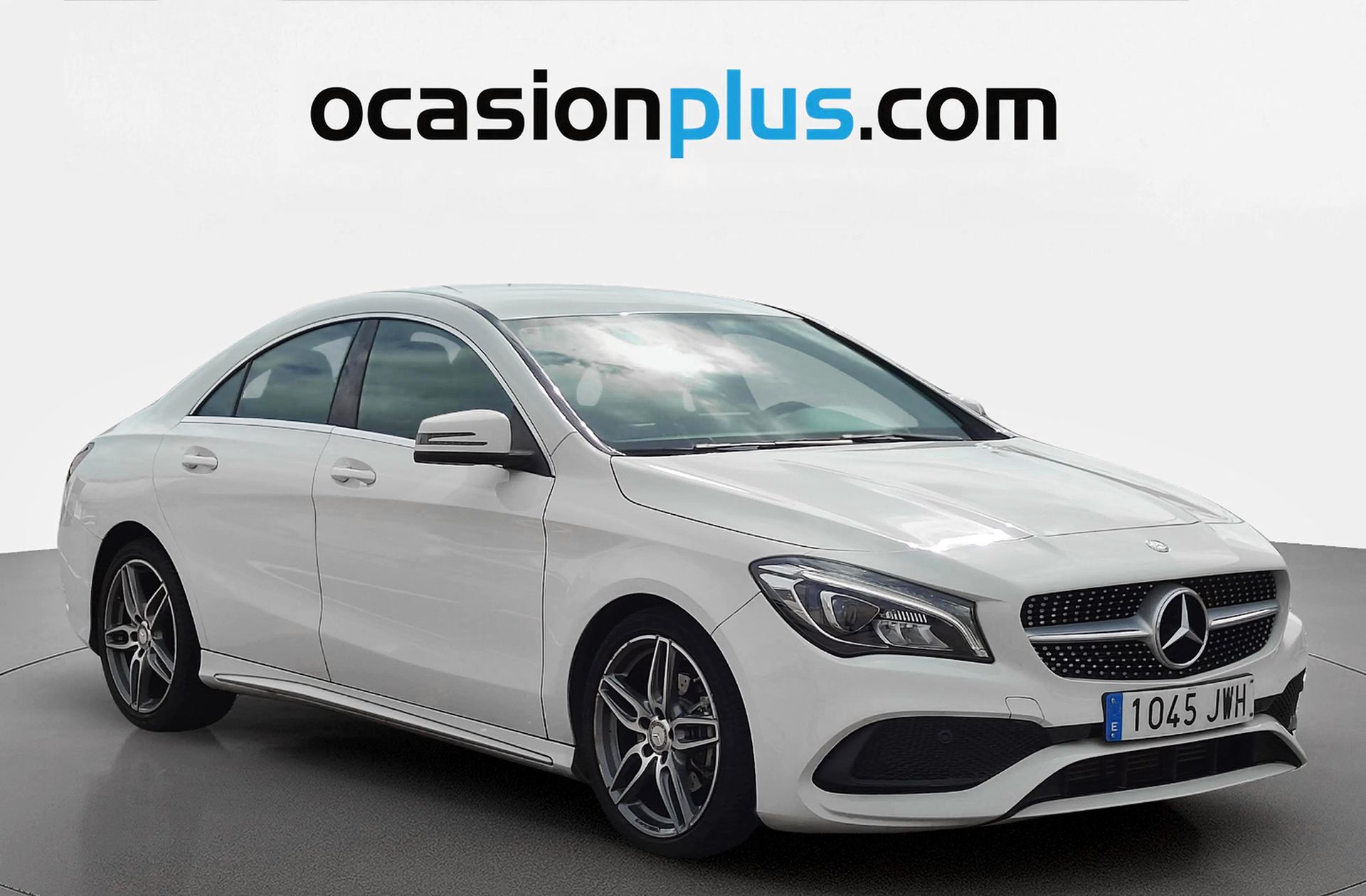 Mercedes-Benz CLA 180 Pack AMG - foto 2