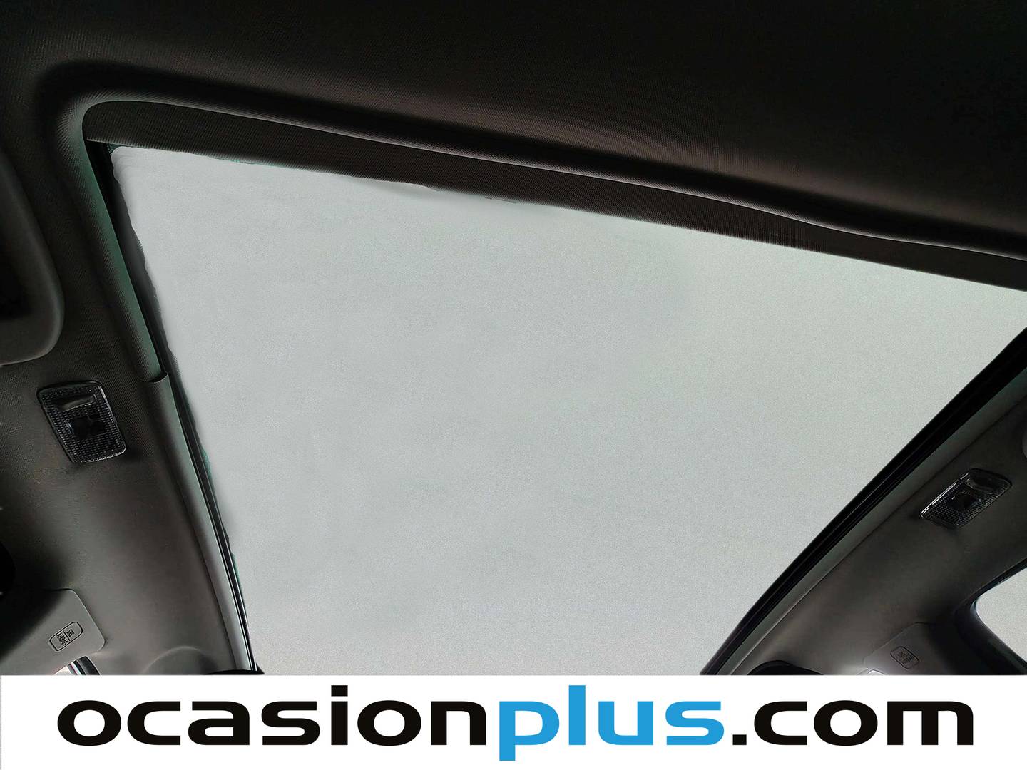 Extras y acabados del Nissan QASHQAI Nissan Qashqai DIG-T 140 N-Connecta 4x2 (140 CV)