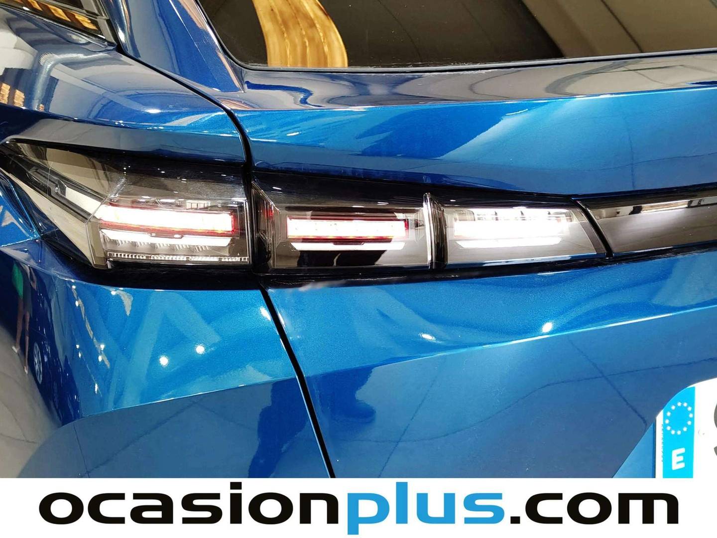 Peugeot 408 Peugeot 408 Allure Hybrid 145 eDCS6 (145 CV) km 0