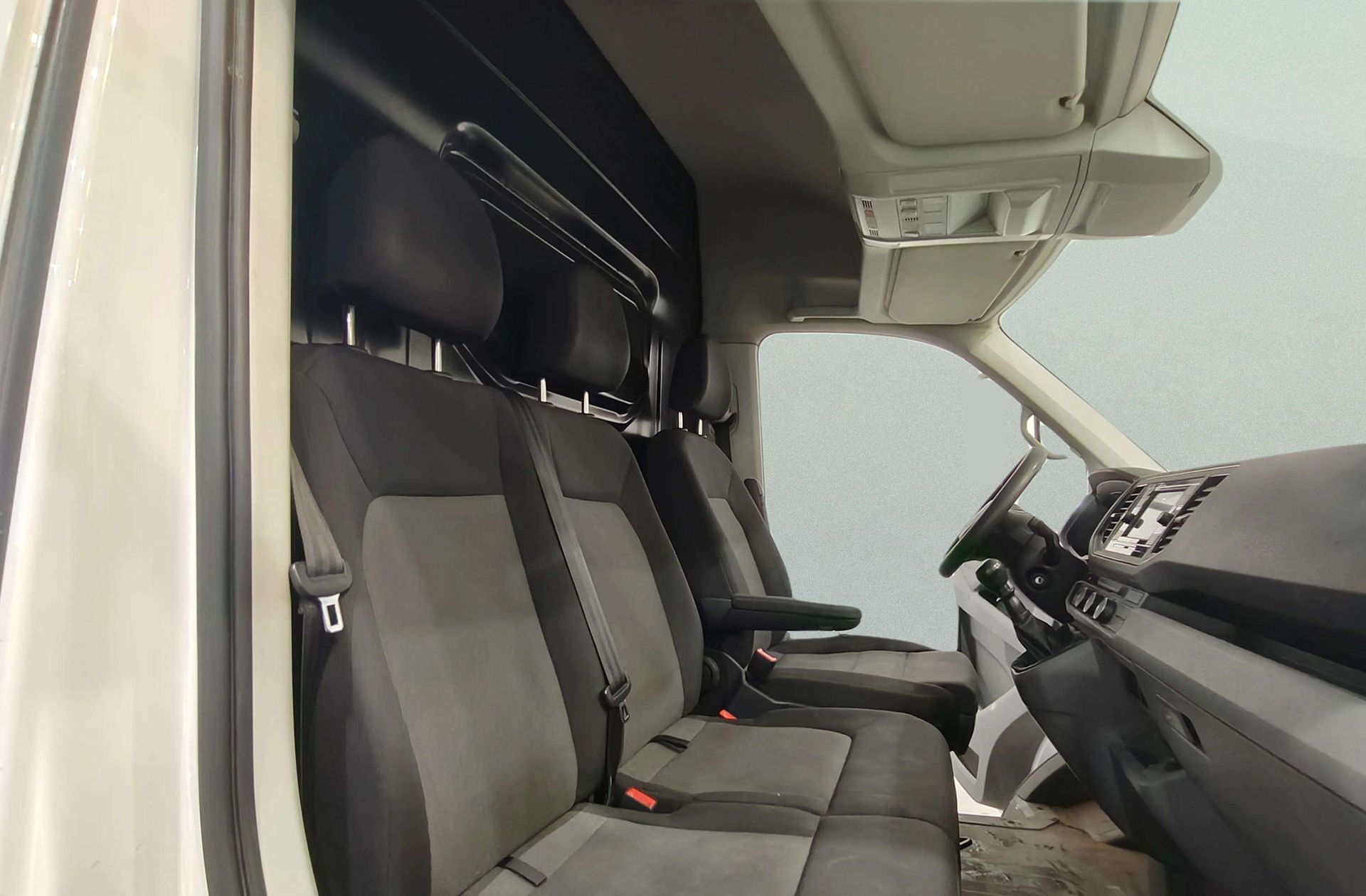 Volkswagen Crafter Furgon Batalla Media TN 2.0 TDI 3.500 - foto 15