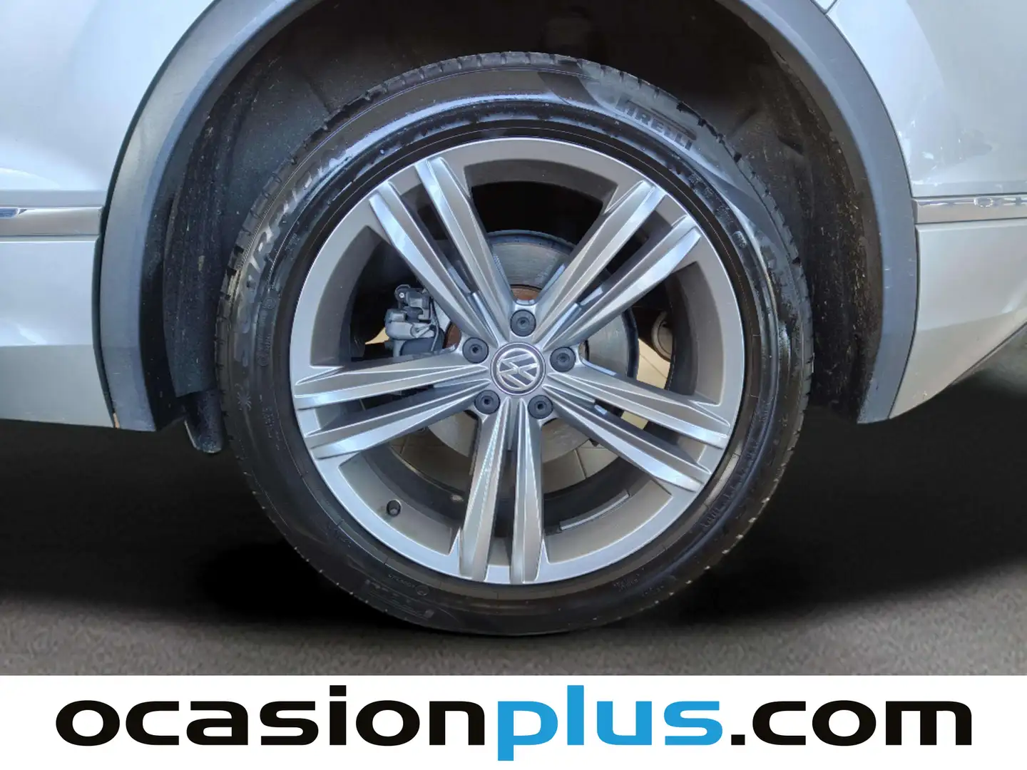 Foto Volkswagen Tiguan Volkswagen Tiguan Advance 1.5 TSI (150 CV) DSG Pack R-Line