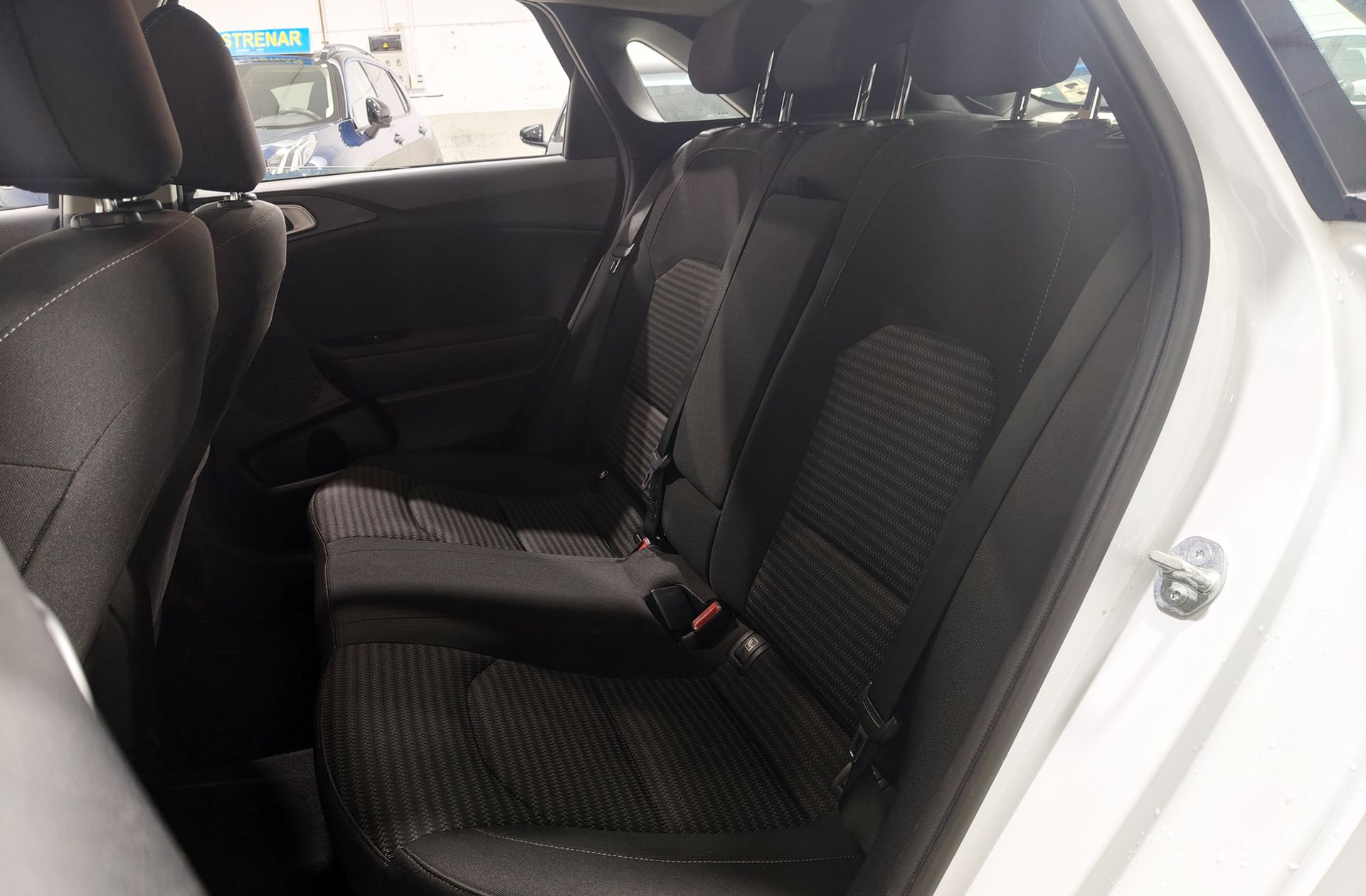 Kia Ceed 1.6 MHEV iMT Drive - foto 11