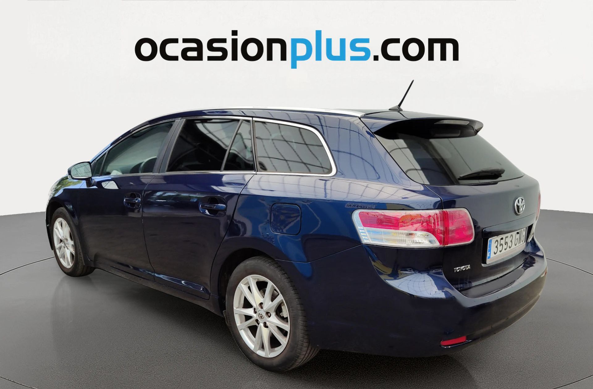Toyota Avensis 2.2 D-4D Cross Sport Advance - foto 3