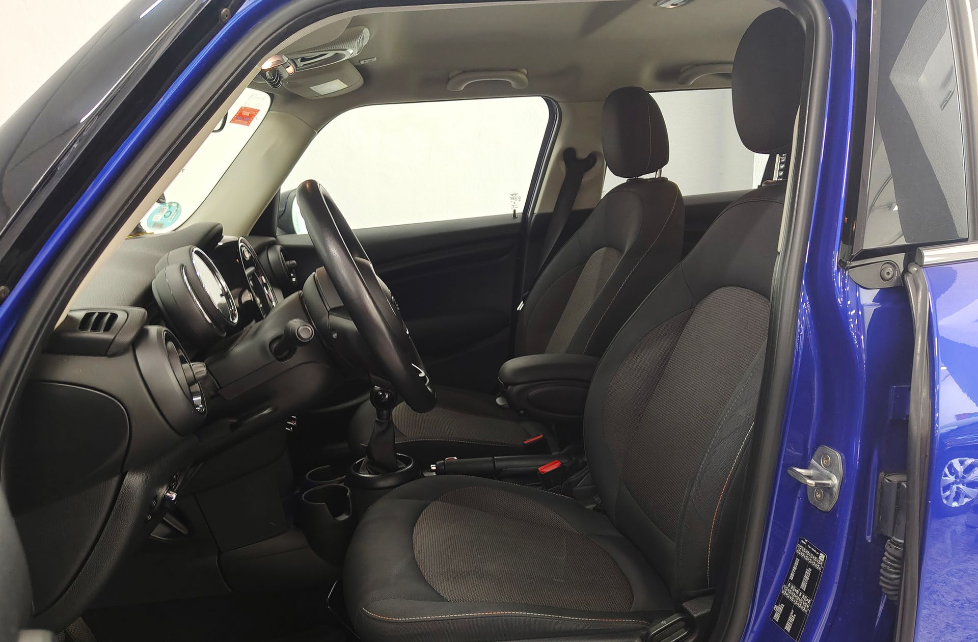 MINI Cooper One D - foto 8