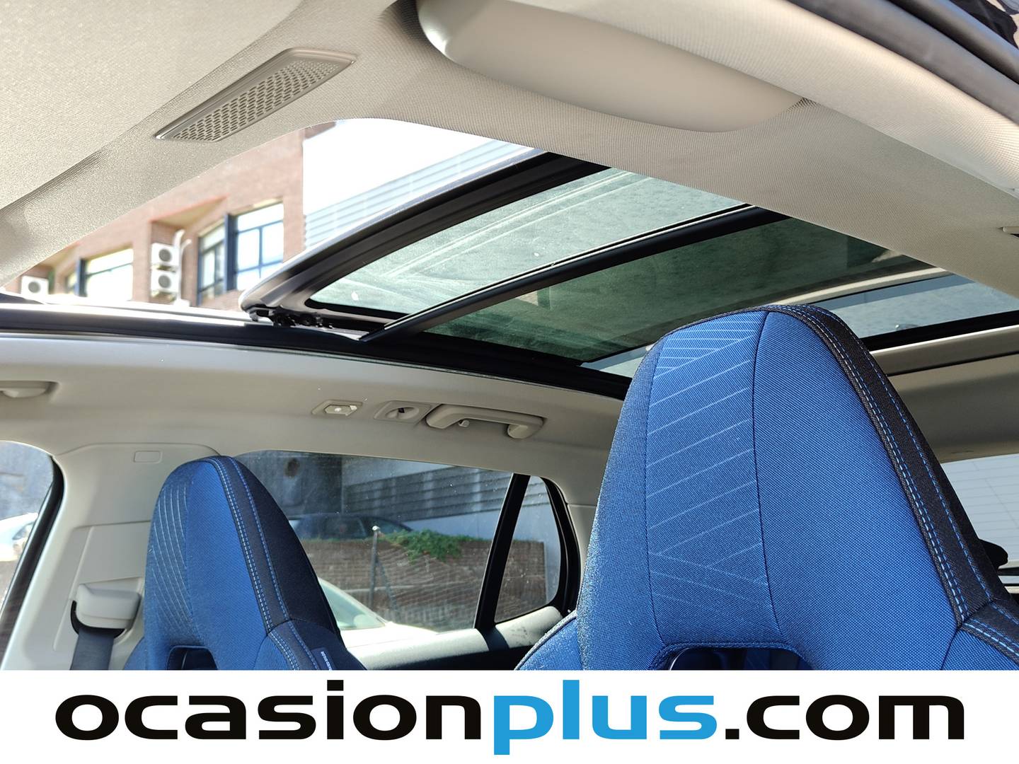 Extras y acabados del Lynk & Co 01 Lynk & Co 01 1.5 PHEV (261 CV)