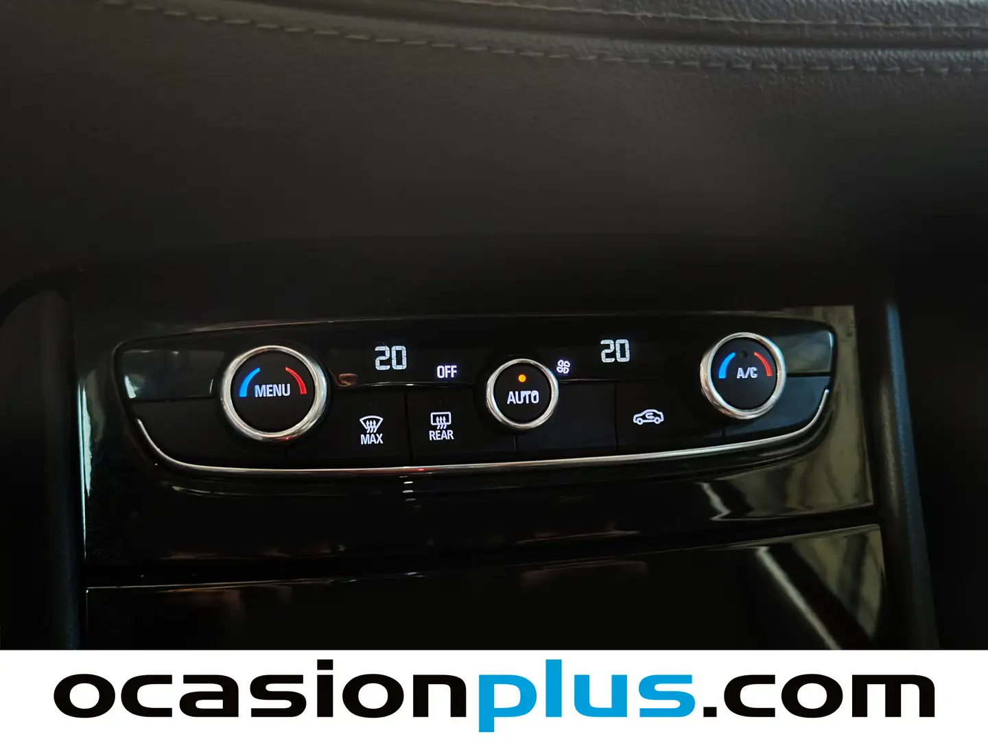 Foto Opel Grandland X Opel Grandland X 1.2 Turbo 120 Aniversario (130 CV)