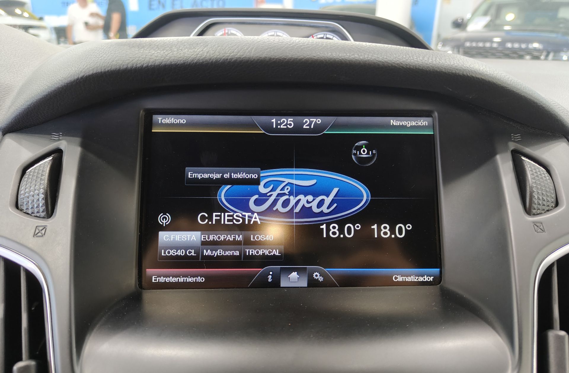 Ford Focus 2.0 EcoBoost ST - foto 30
