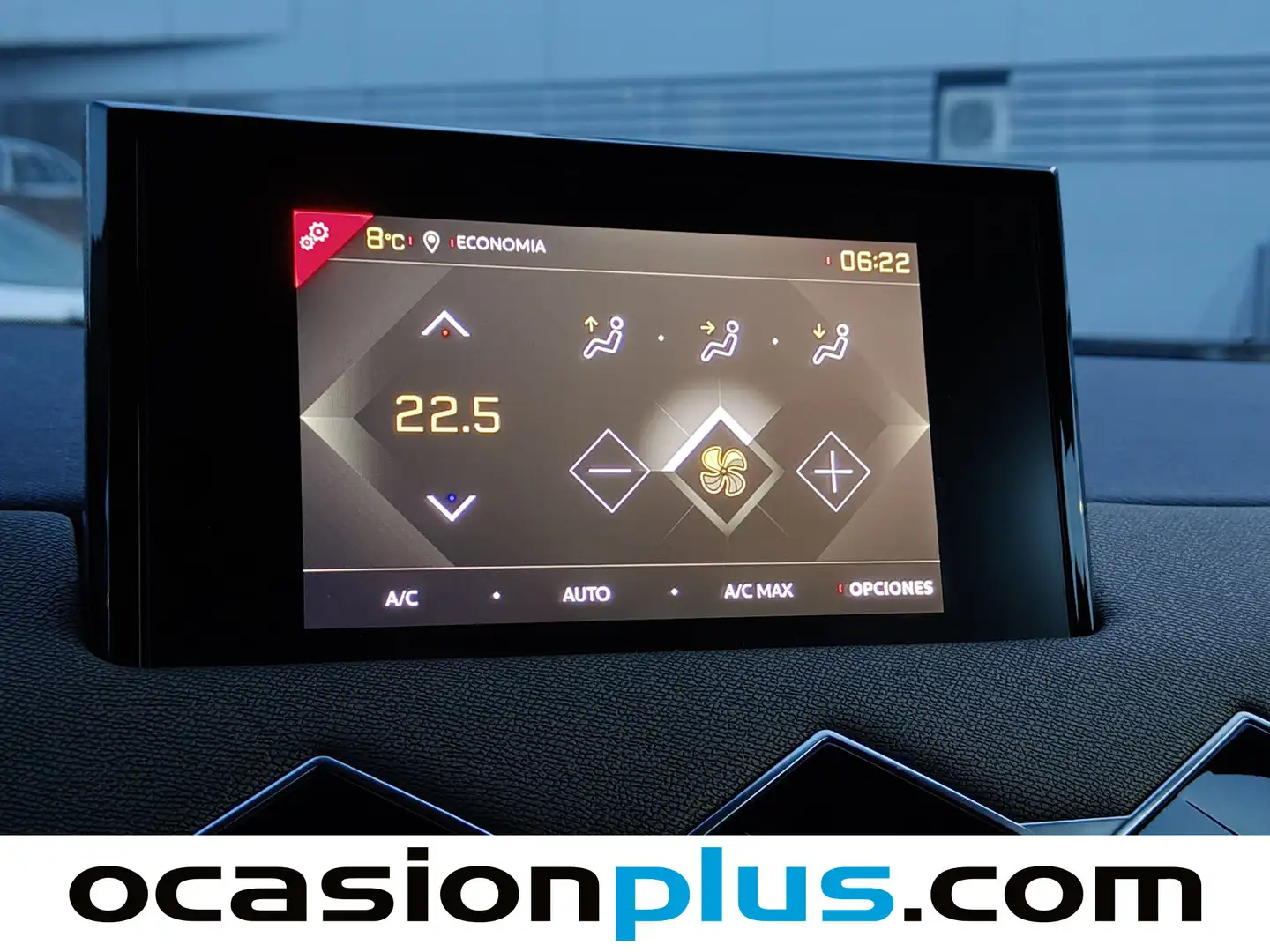 Foto DS DS 3 Crossback DS DS3 Crossback BlueHDi 100 So Chic (100 CV)