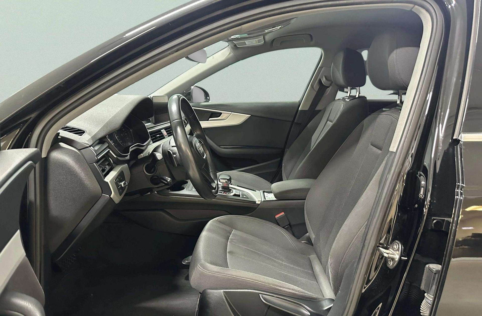Audi A4 Advanced 35 TFSI S tronic - foto 10