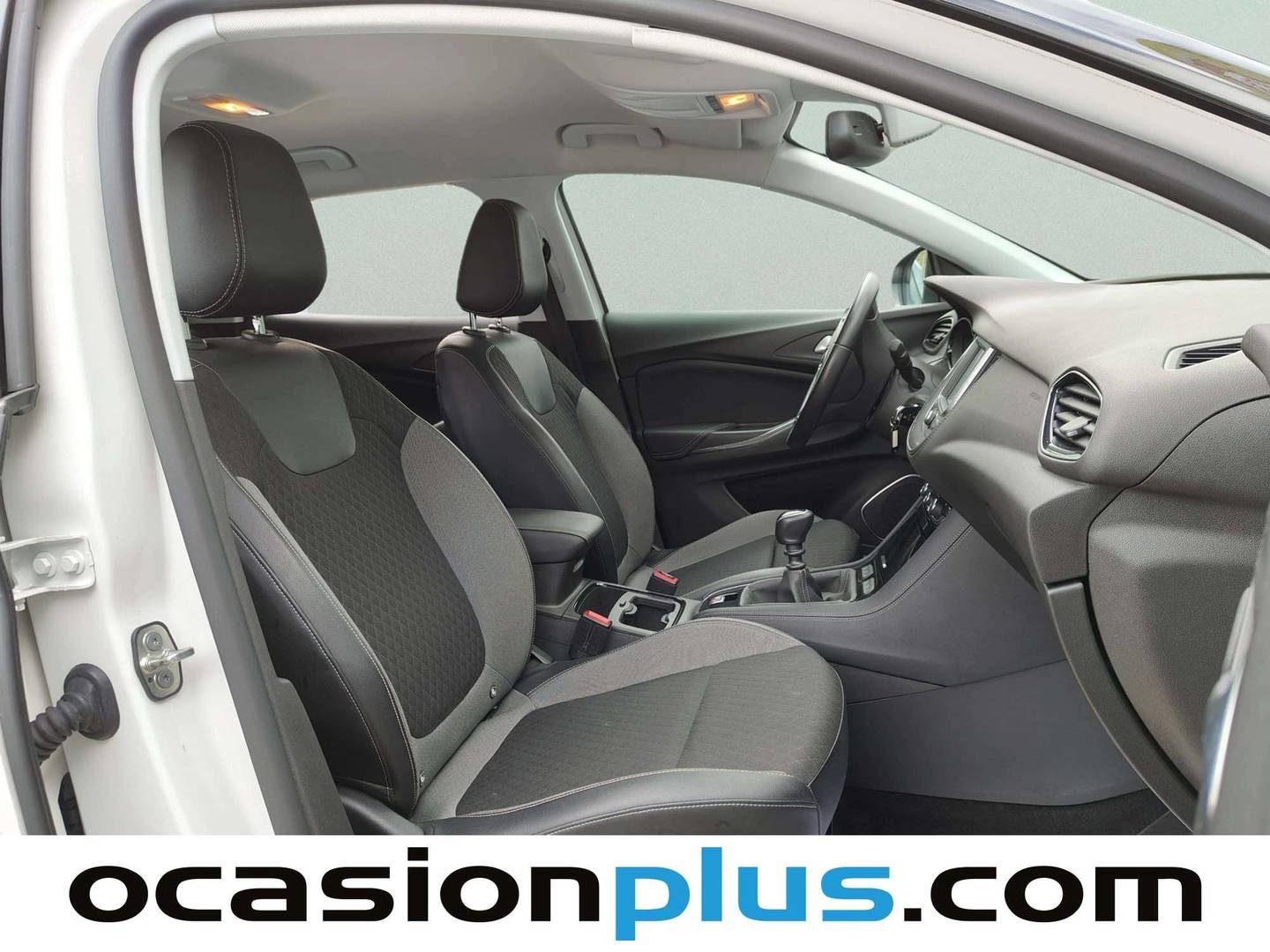 Foto Opel Grandland X Opel Grandland X 1.2 Turbo Opel 2020  (130 CV)