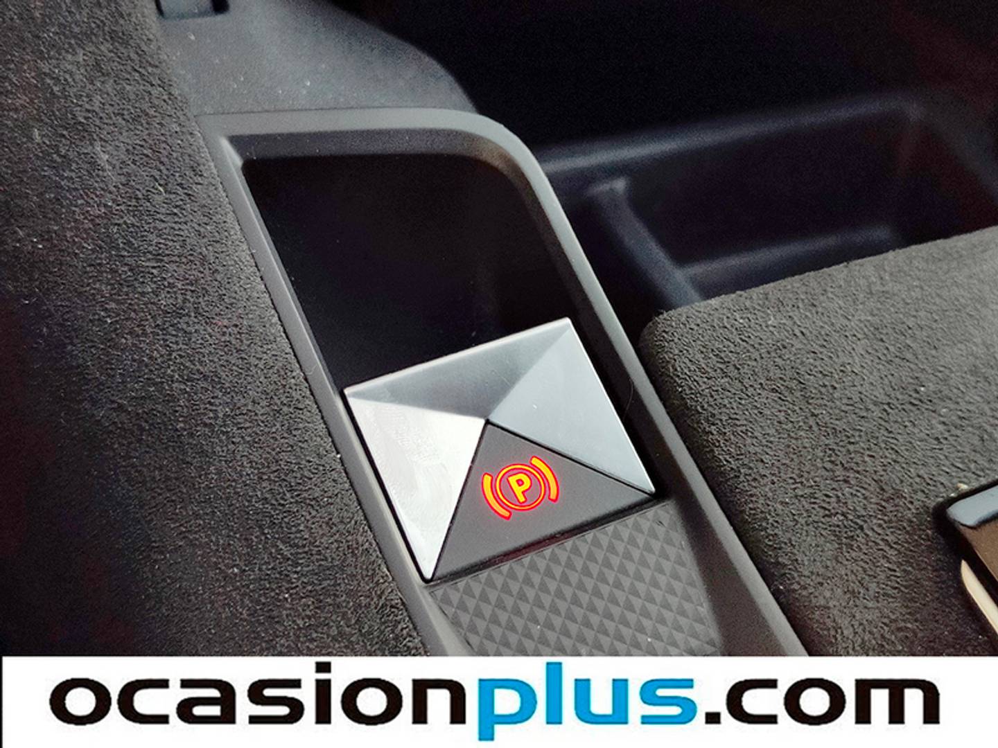 Foto DS DS 7 DS DS7 Crossback BlueHDi 130 Performance Line Auto (130 CV)