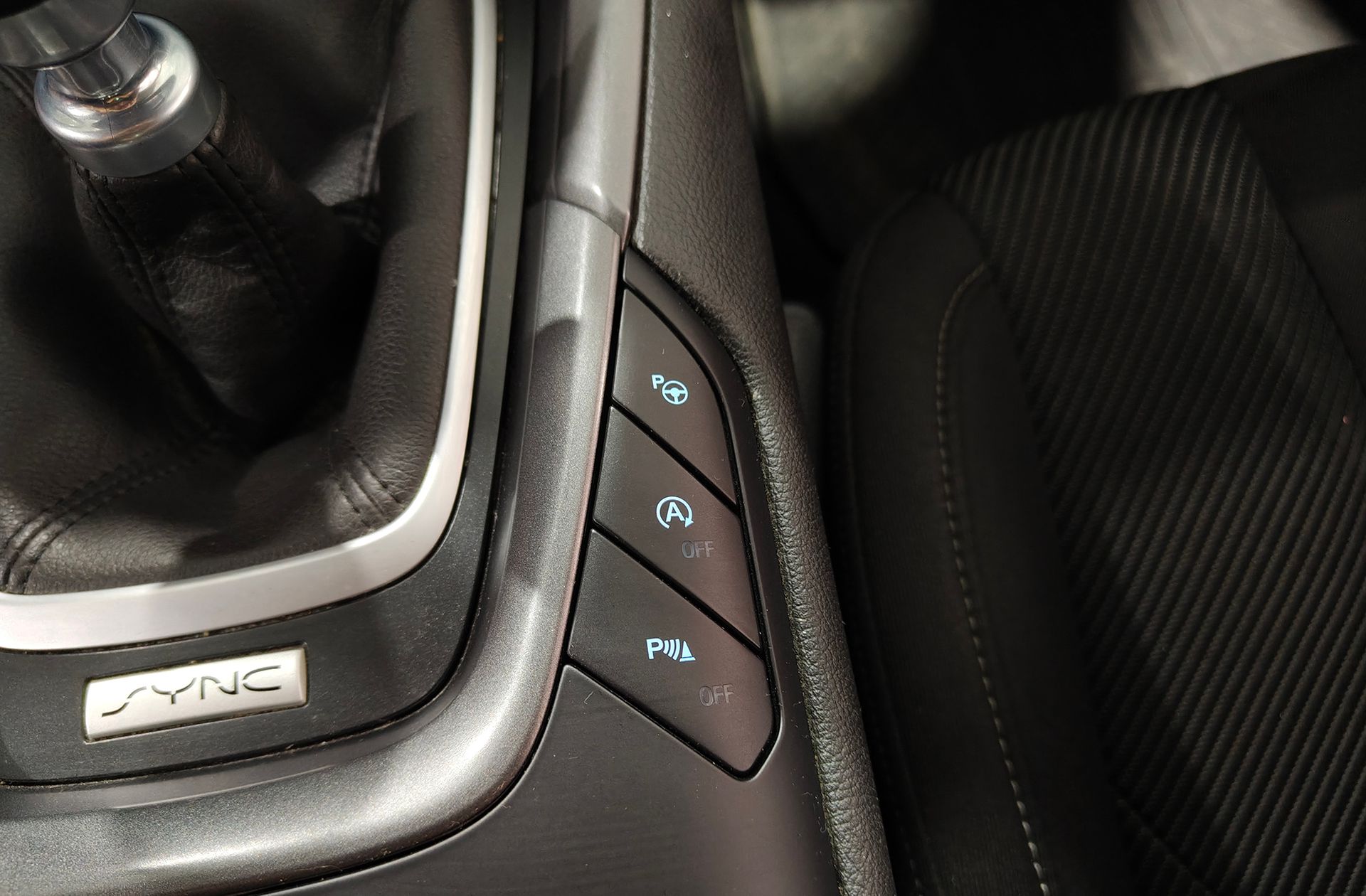 Ford Mondeo 1.5 EcoBoost Titanium - foto 28