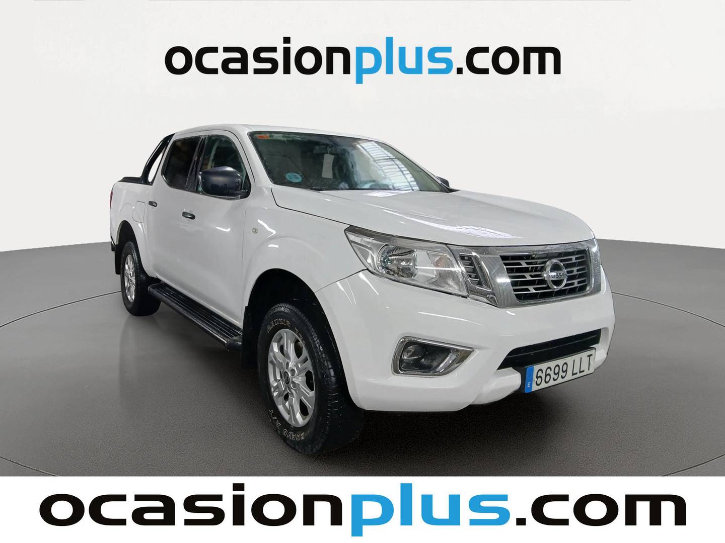 Foto delantera Nissan Navara Nissan Navara PickUp 2.3 dCi Doble Cabina Acenta (163 CV) derecha