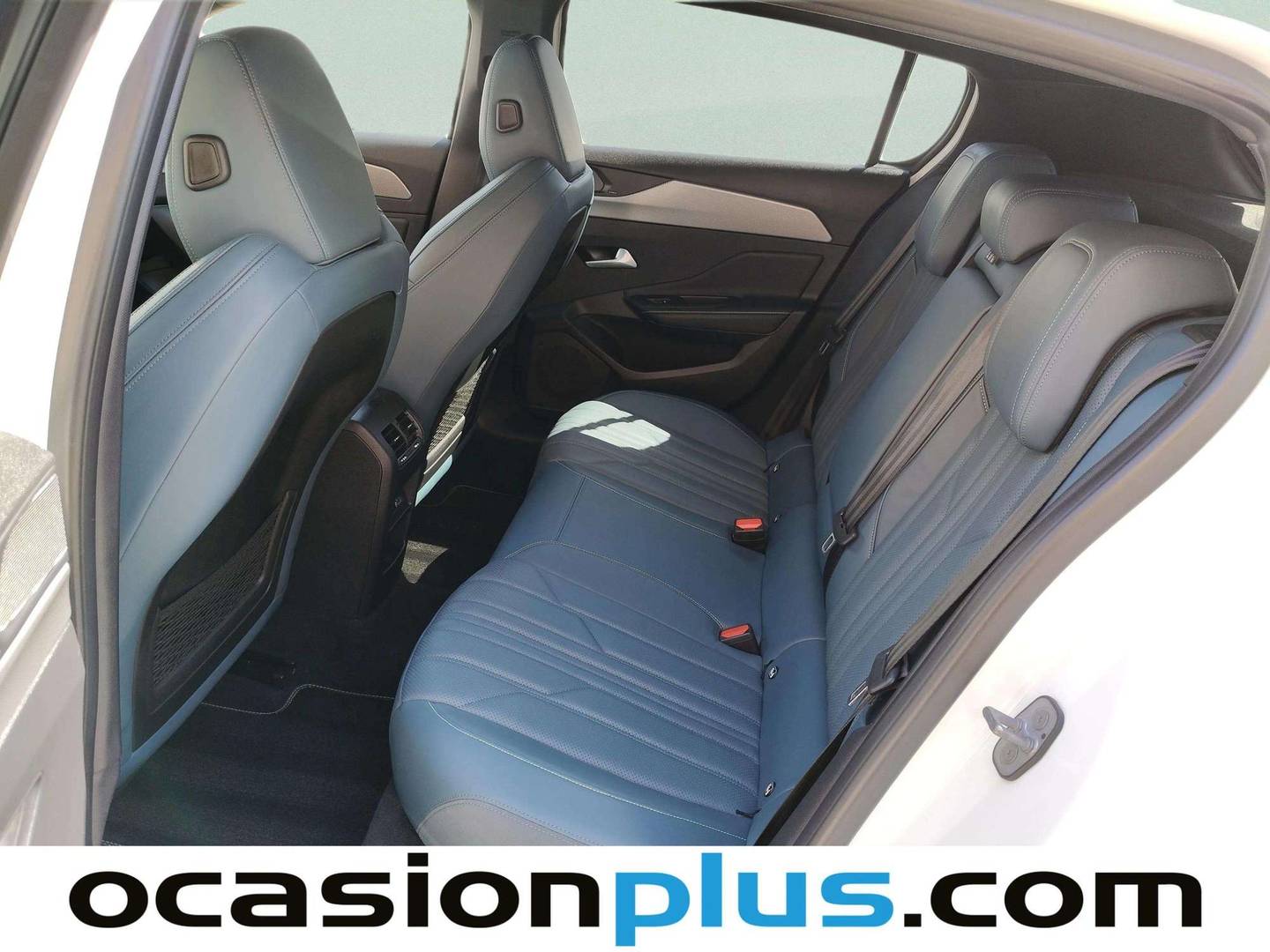 Foto asientos traseros Peugeot 308 Peugeot 308 Hybrid 225 GT Pack e-EAT8 (225 CV)