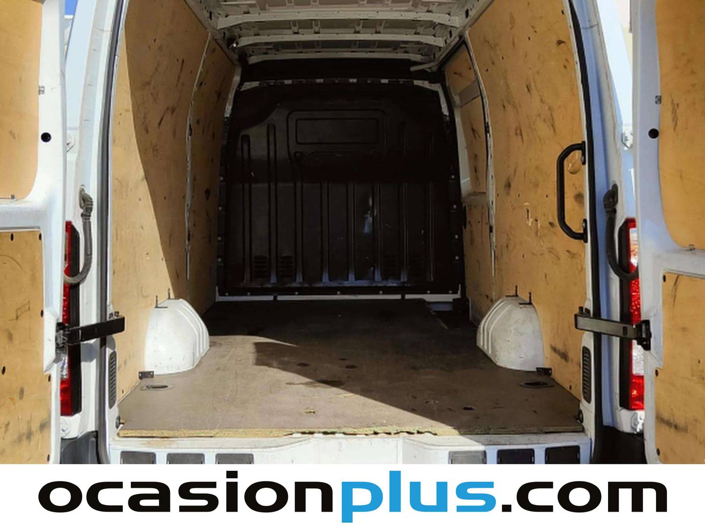 Foto asientos traseros Renault Master RENAULT Master Furgon P L3H2 3500 RG E B dCi 107kW (145CV)