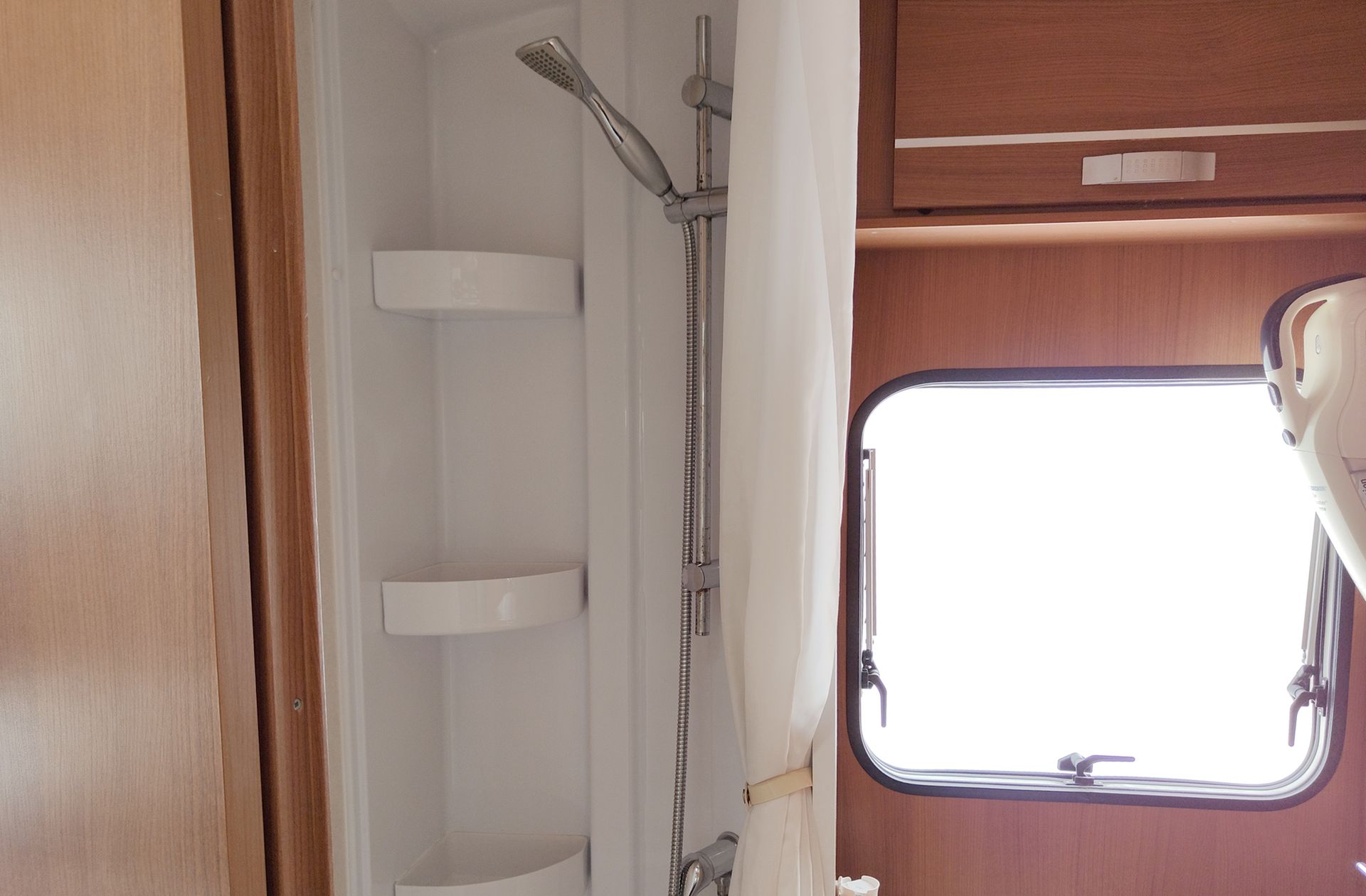 Elnagh M 200 2.3D Baron 47 D 7 plazas - foto 25