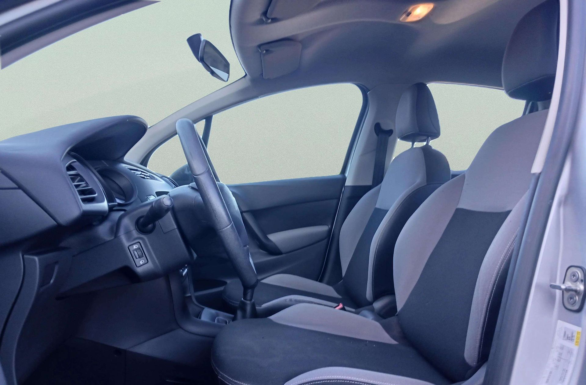 Citroën C3 HDi 70 Attraction - foto 9
