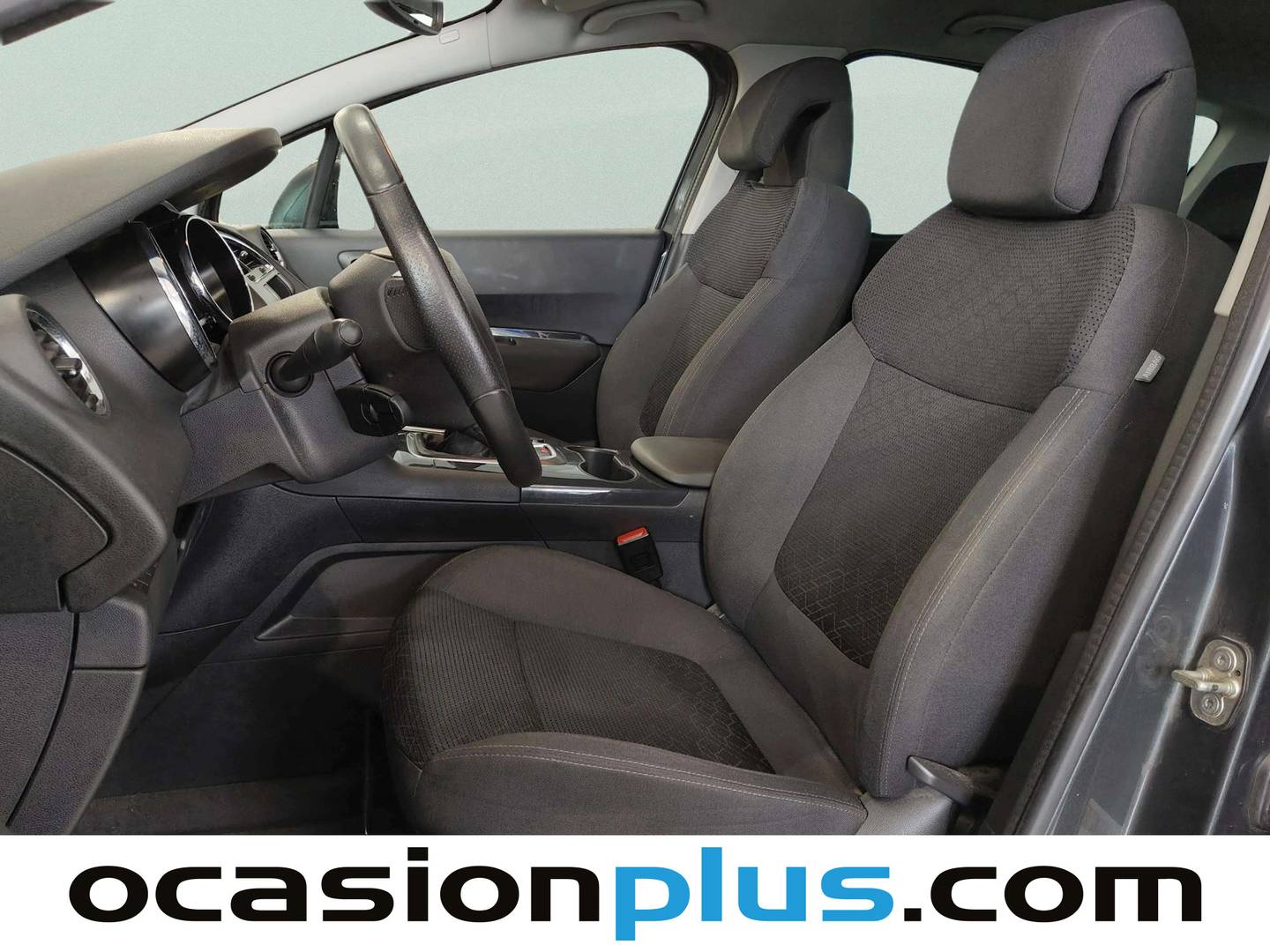 Foto asientos delanteros Peugeot 3008 Peugeot 3008 1.6 BlueHDI FAP Style (120 CV)